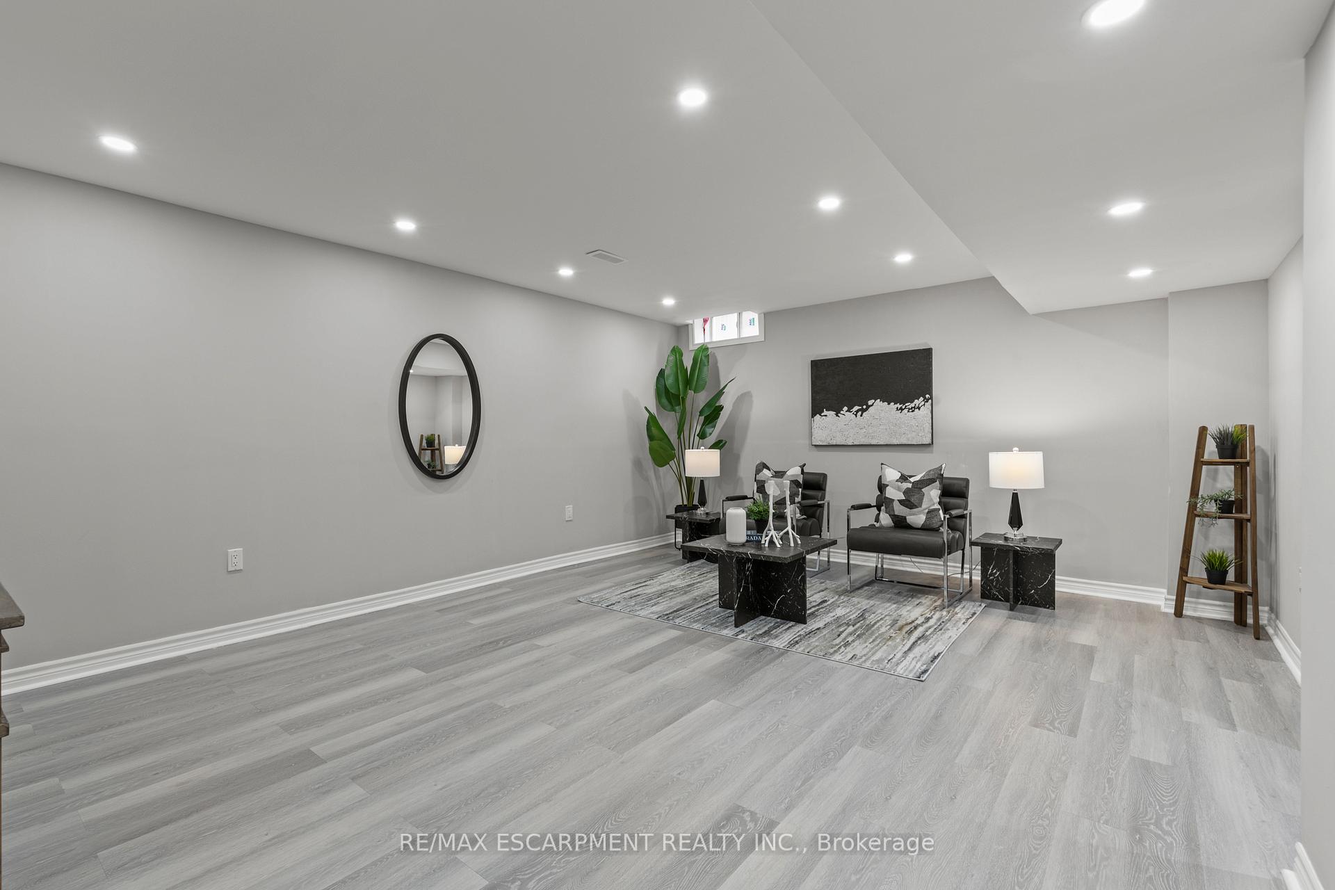 Photo 24 of 88 Wimberly Avenue, Hamilton, Waterdown — HOMEH