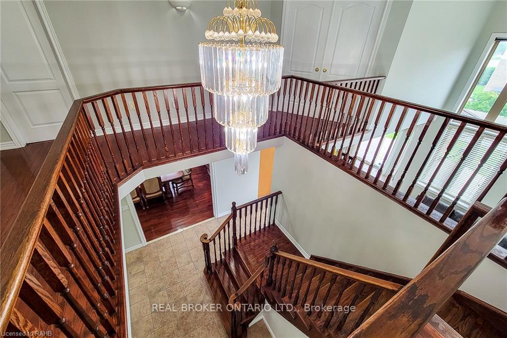 Photo 6 of 56 Bosworth Street, Hamilton, Meadowlands — HOMEH