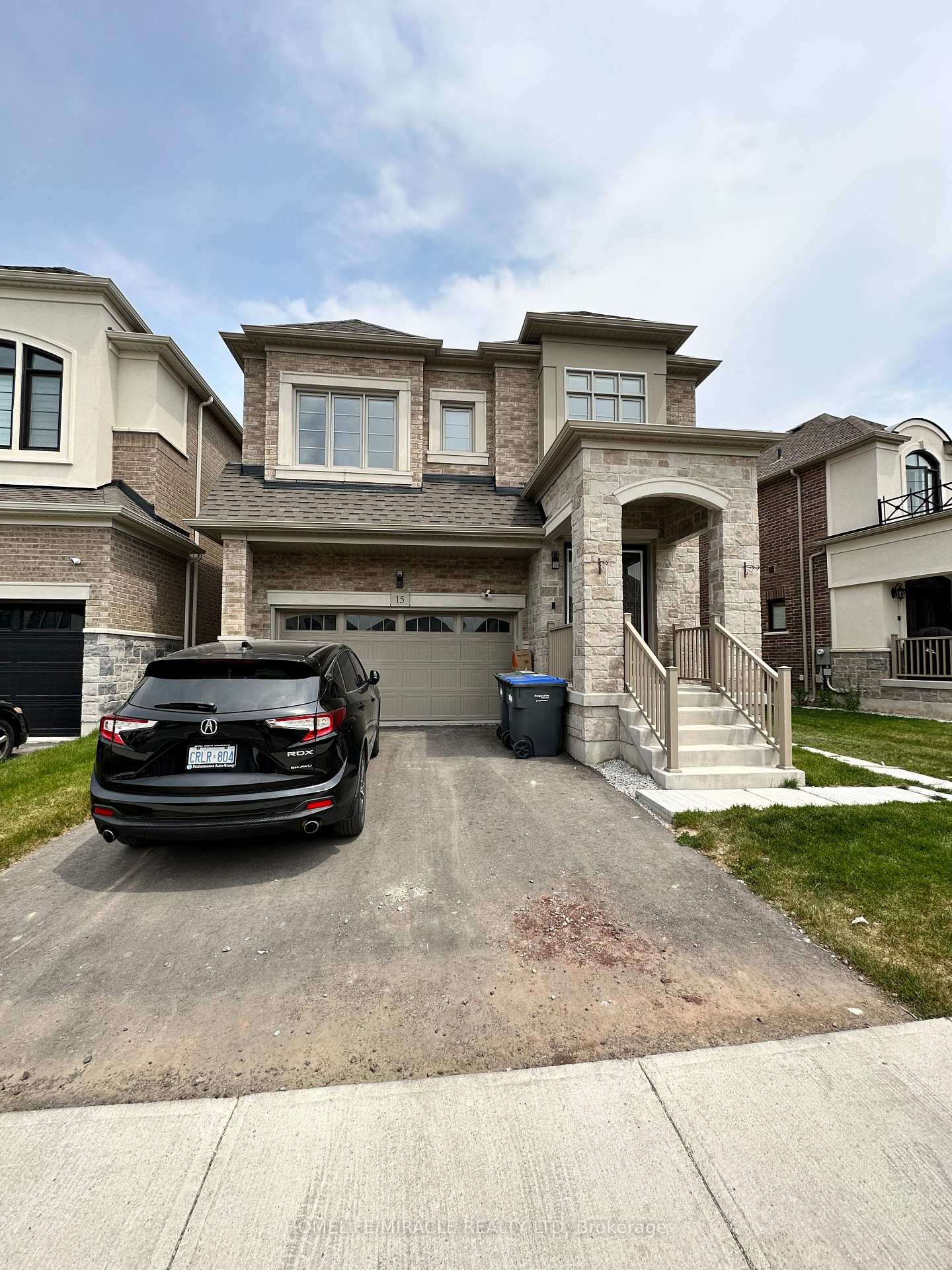 Photo 4 of Unit (Upper), 15 Twilley Road, Brampton, Brampton West — HOMEH