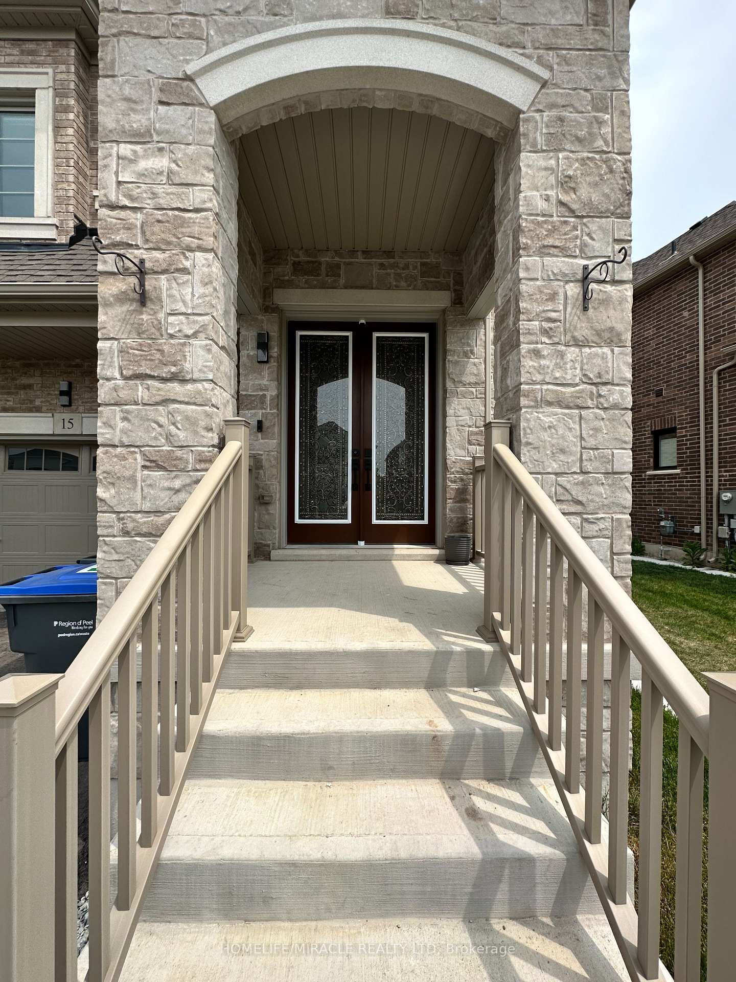 Photo 10 of Unit (Upper), 15 Twilley Road, Brampton, Brampton West — HOMEH