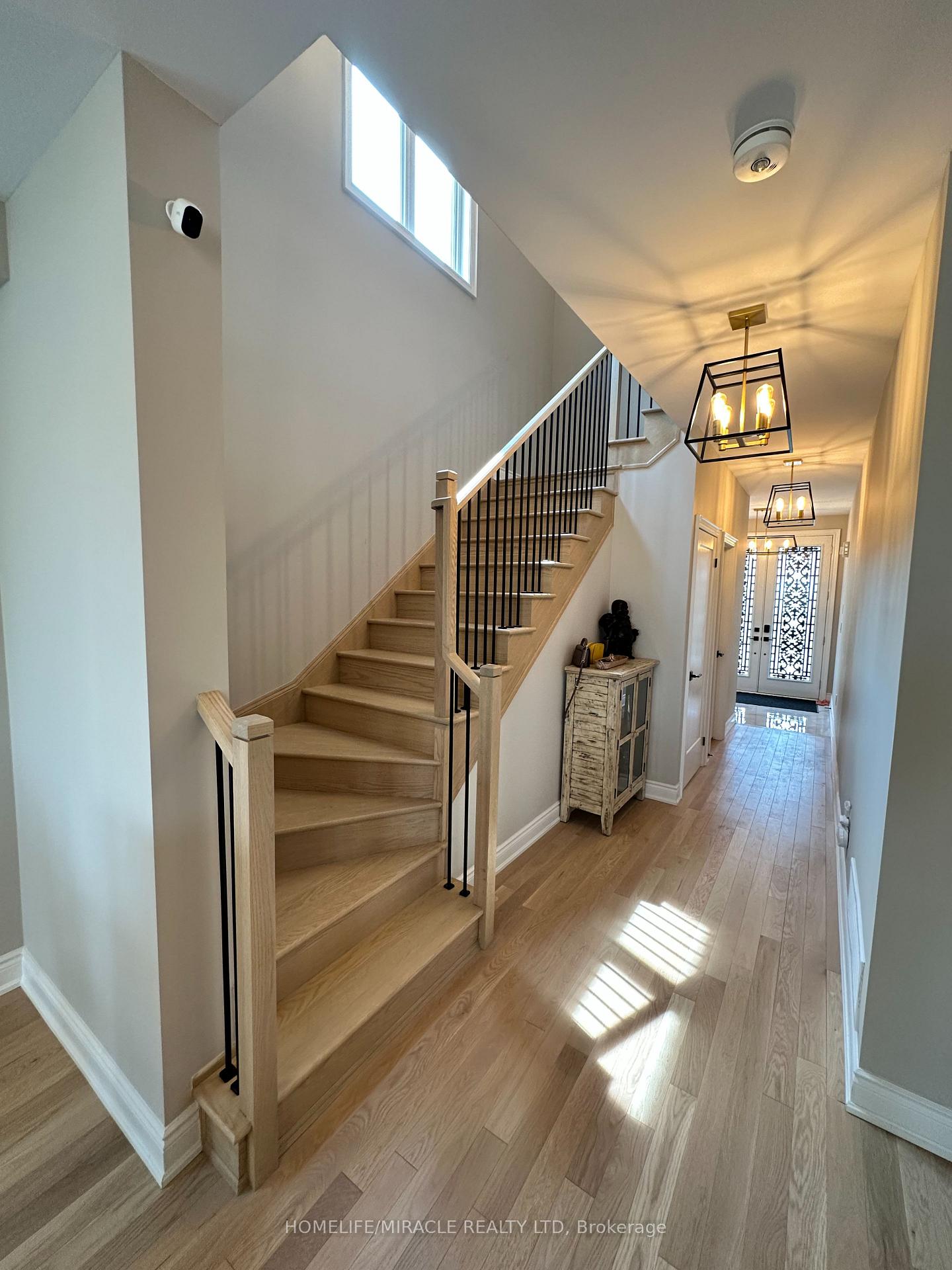 Photo 3 of Unit (Upper), 15 Twilley Road, Brampton, Brampton West — HOMEH