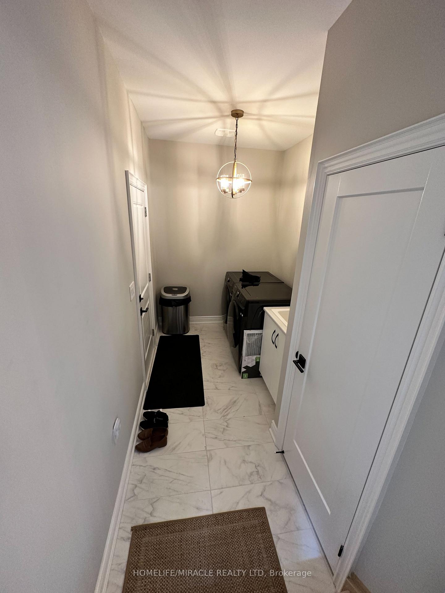 Photo 11 of Unit (Upper), 15 Twilley Road, Brampton, Brampton West — HOMEH