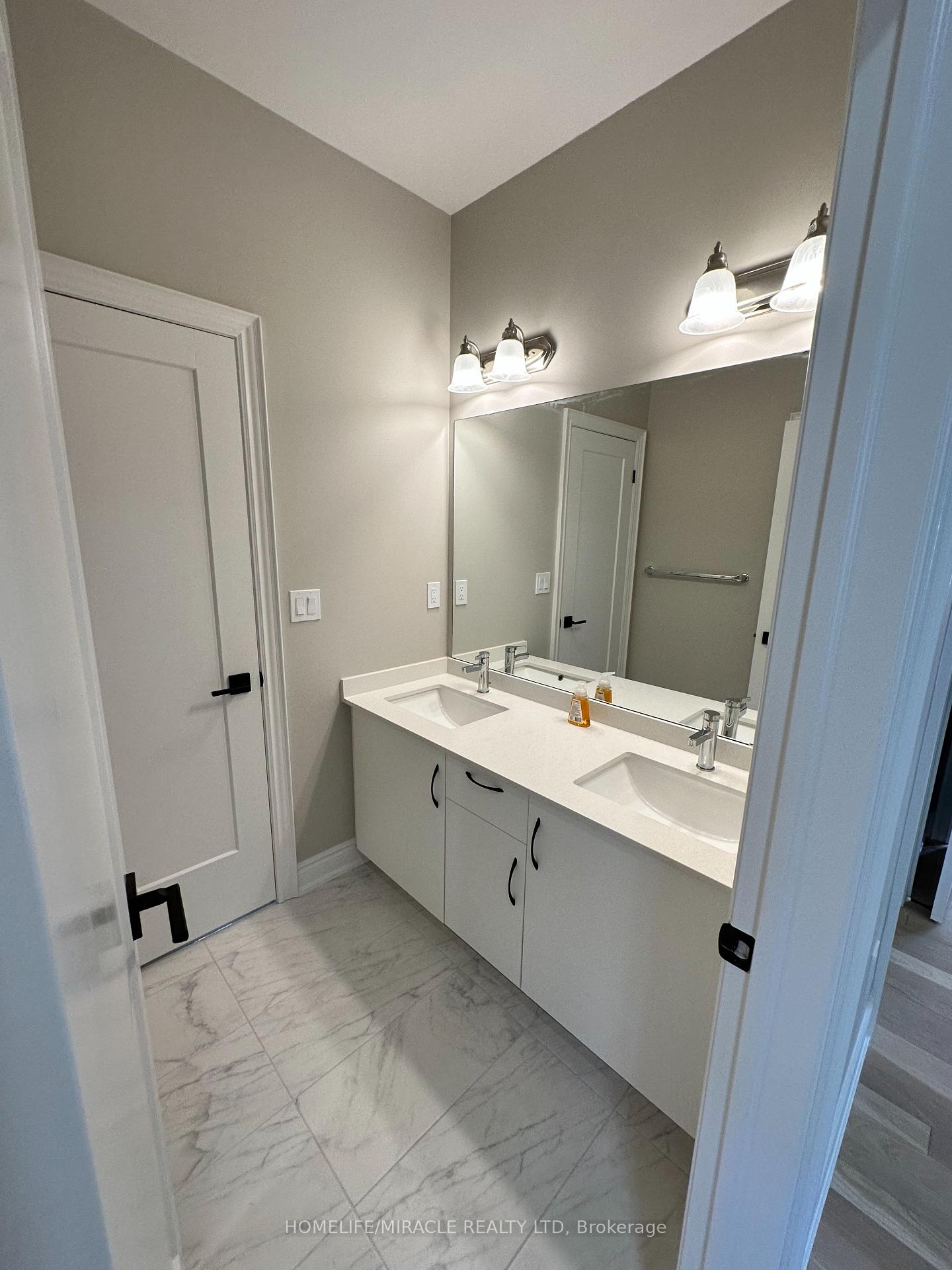 Photo 29 of Unit (Upper), 15 Twilley Road, Brampton, Brampton West — HOMEH