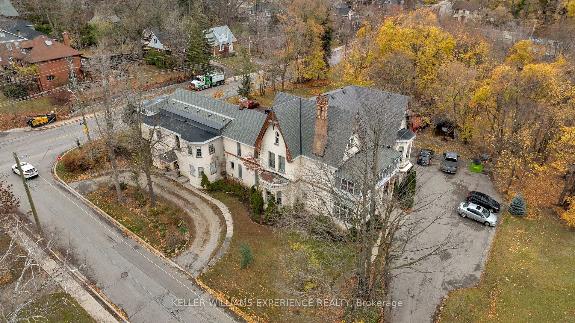 Photo 12 of Unit 6, 101 Clapperton Street, Barrie, City Centre — HOMEH