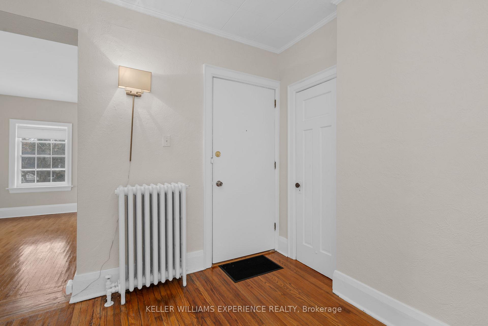 Photo 6 of Unit 6, 101 Clapperton Street, Barrie, City Centre — HOMEH