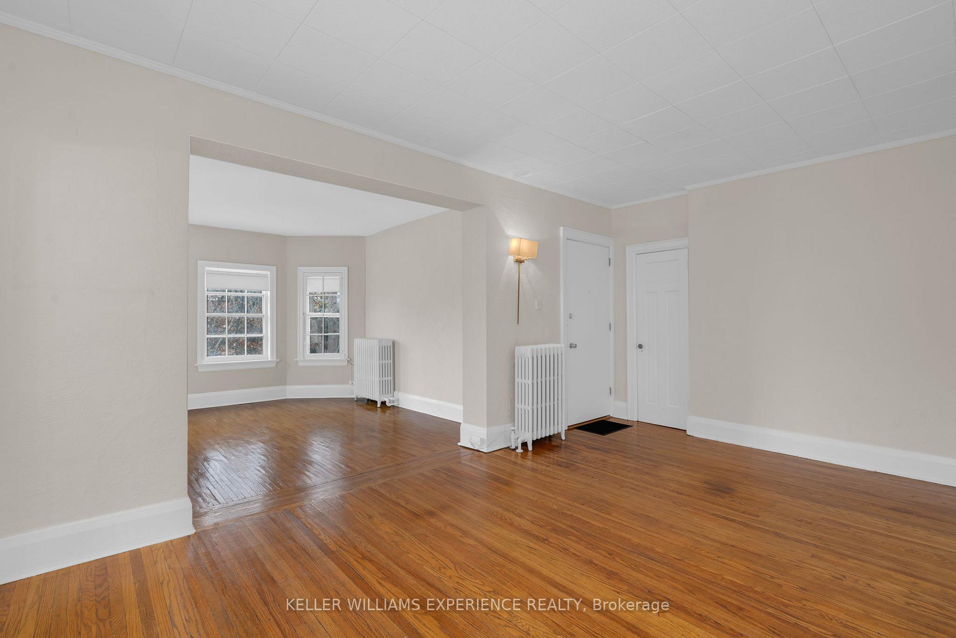 Photo 3 of Unit 6, 101 Clapperton Street, Barrie, City Centre — HOMEH