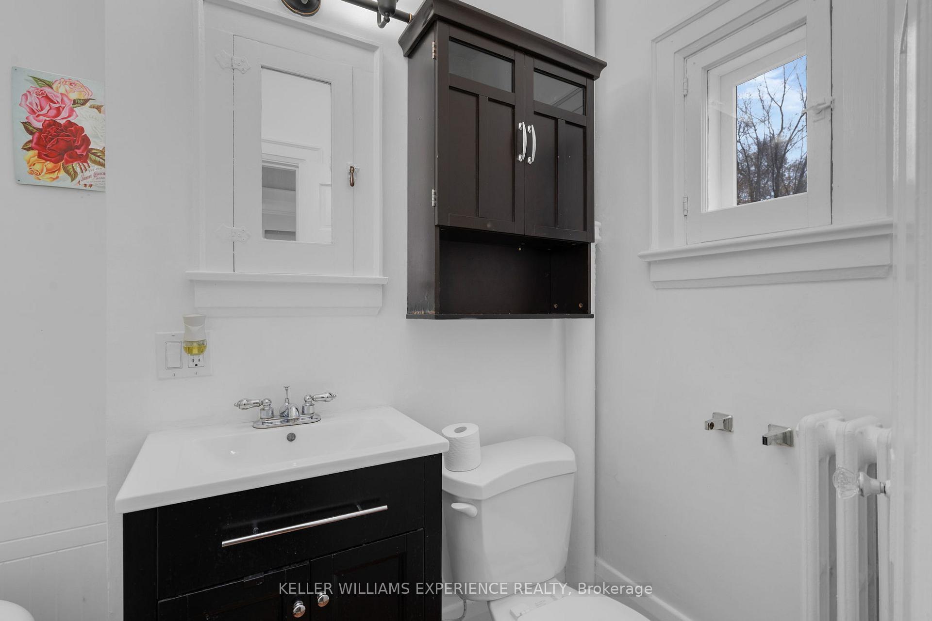 Photo 16 of Unit 6, 101 Clapperton Street, Barrie, City Centre — HOMEH