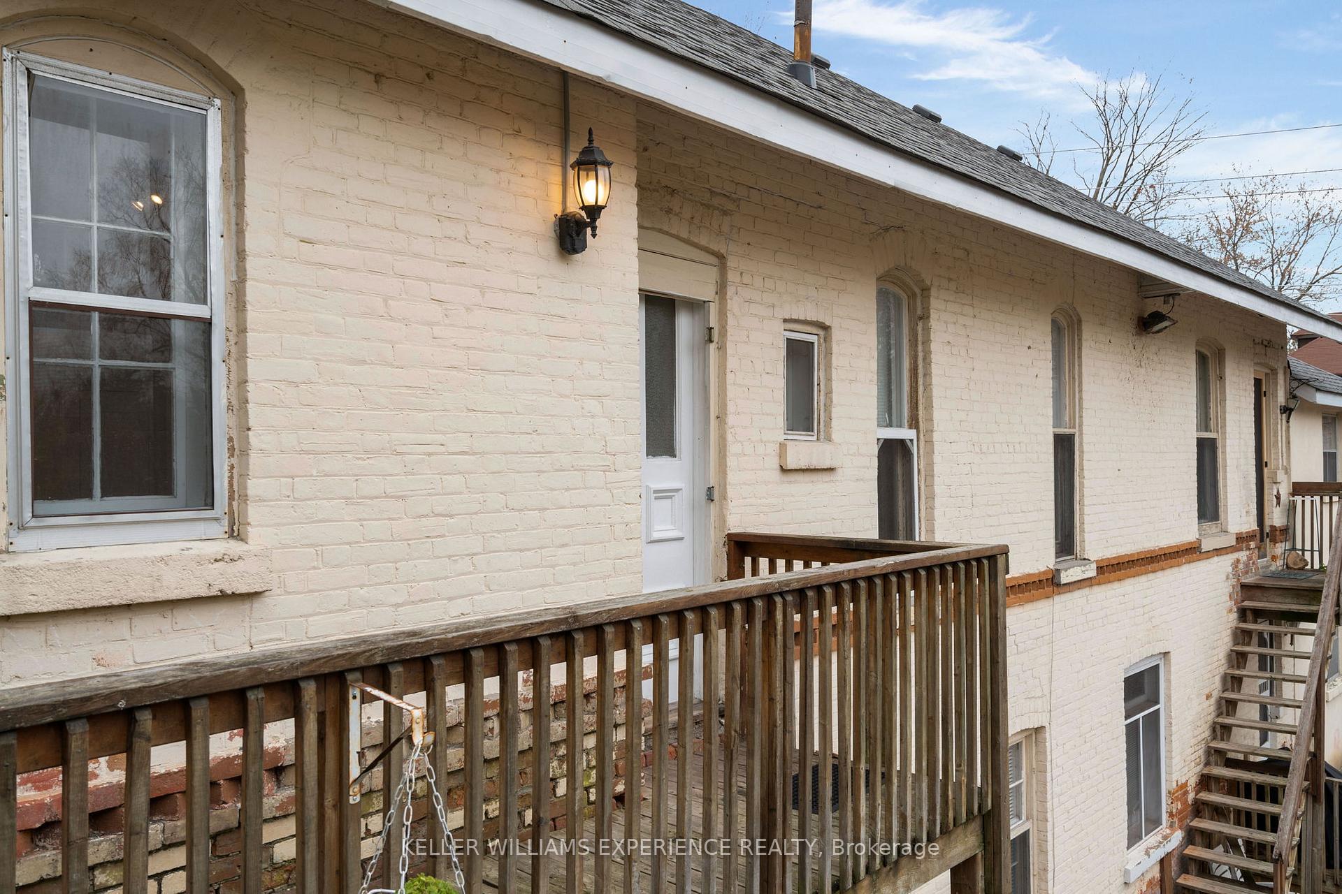 Photo 11 of Unit 6, 101 Clapperton Street, Barrie, City Centre — HOMEH