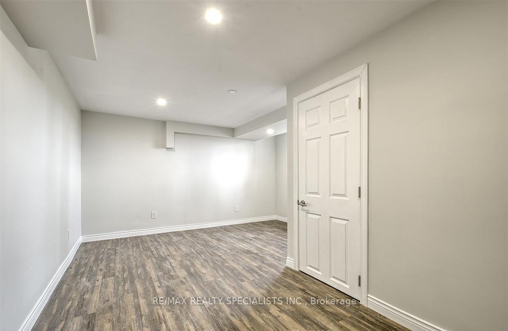 Photo 11 of Unit lower, 1765 Golfview Drive N, LaSalle — HOMEH