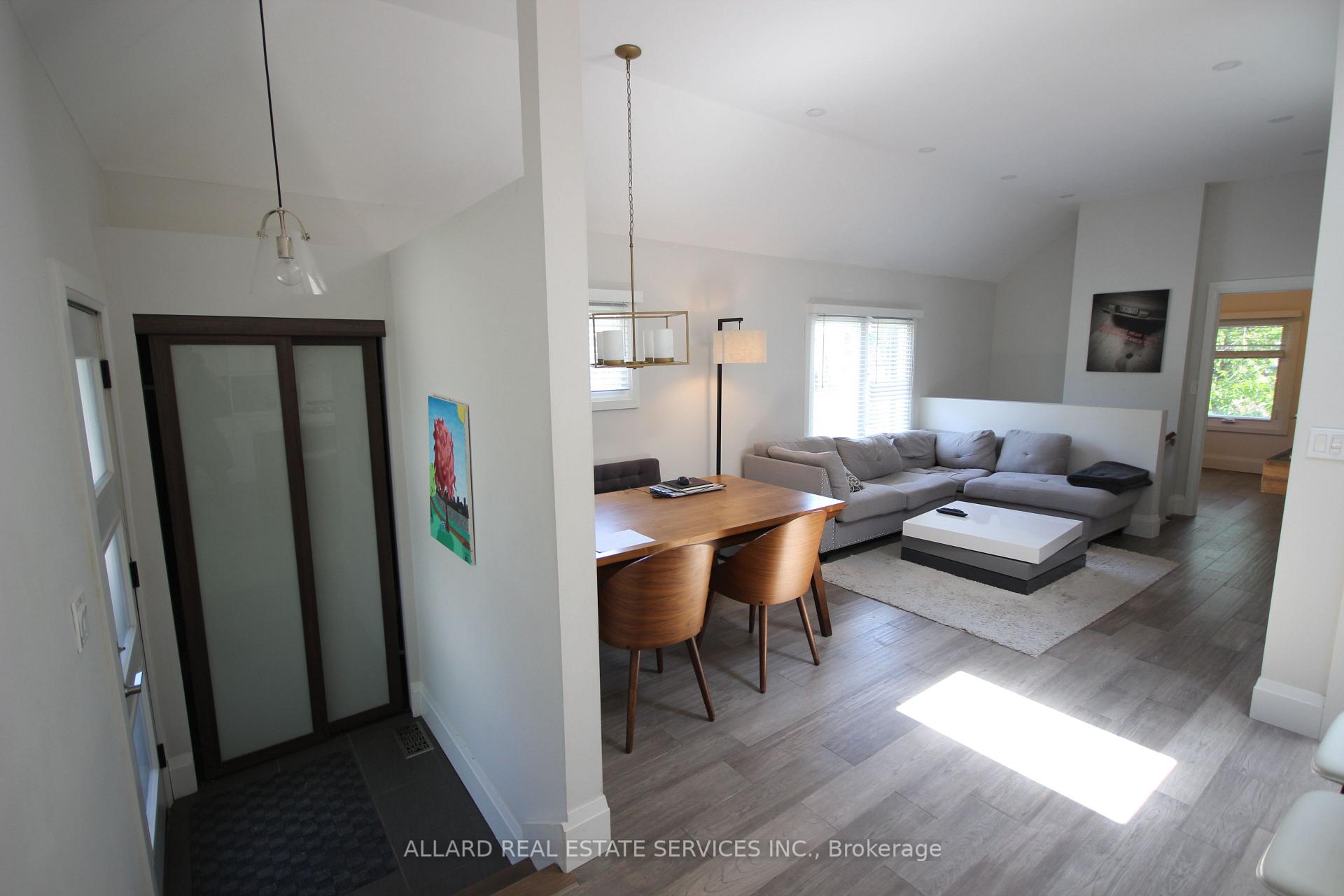 Photo 4 of 361 Rhodes Avenue, Toronto, Greenwood-Coxwell — HOMEH