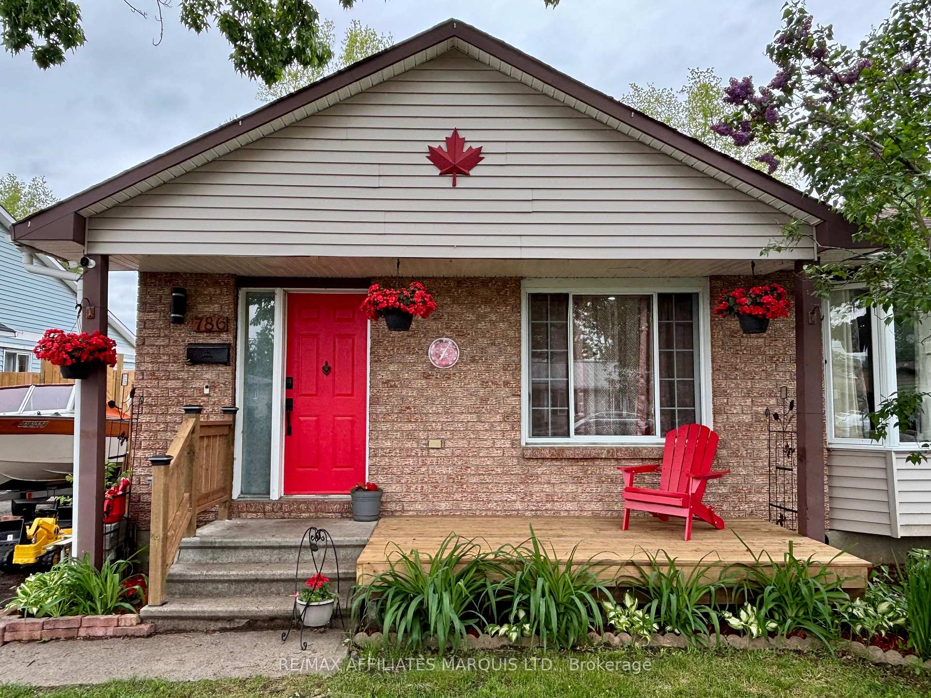 Photo 4 of 786 Dundee Avenue, Cornwall — HOMEH