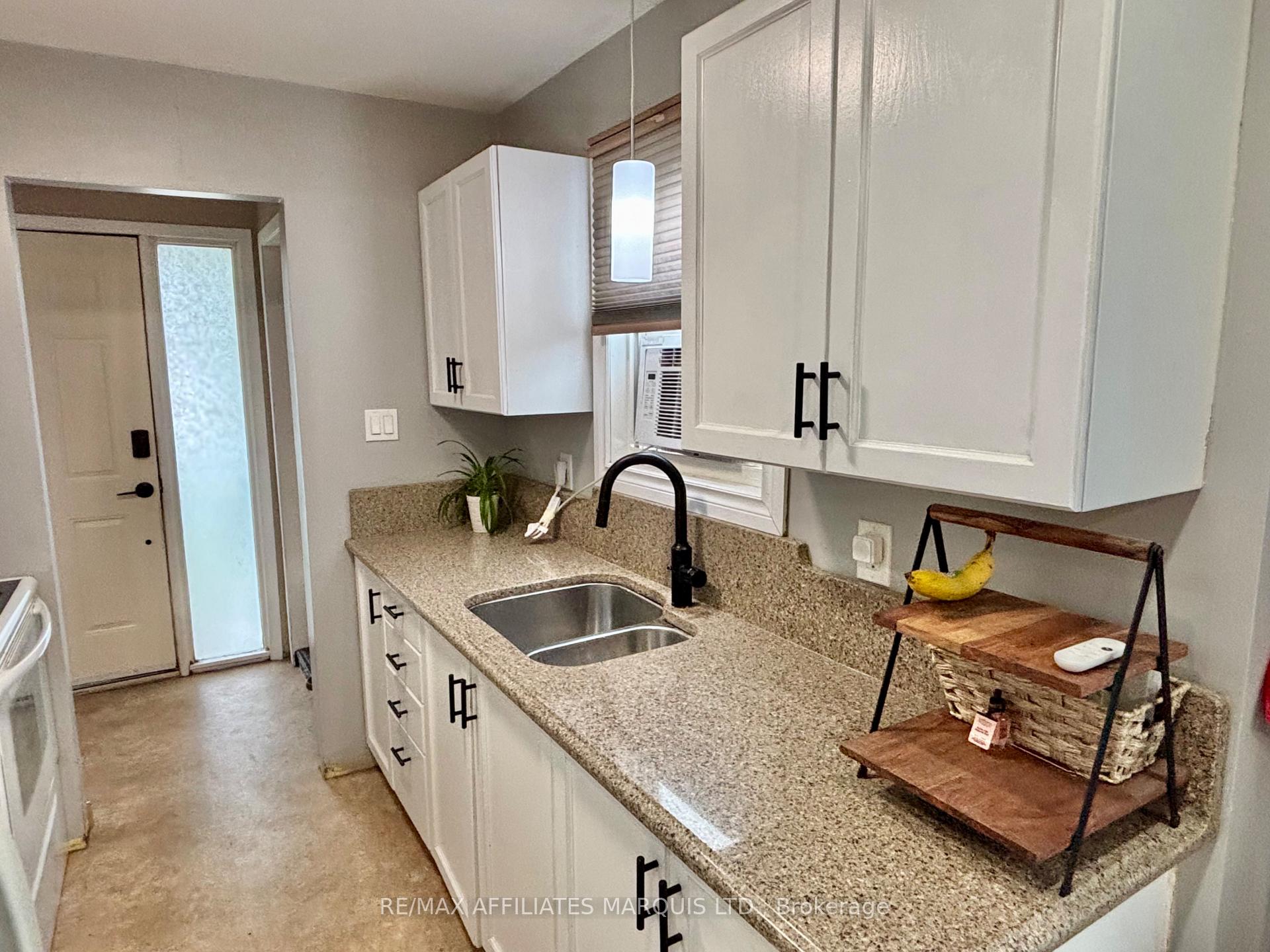 Photo 5 of 786 Dundee Avenue, Cornwall — HOMEH
