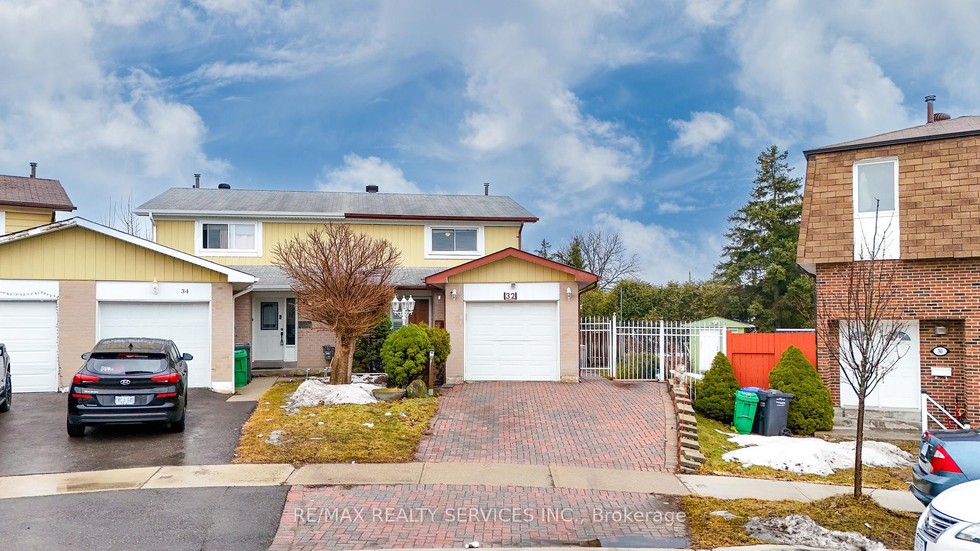Photo 2 of 32 Skegby Road, Brampton, Brampton North — HOMEH
