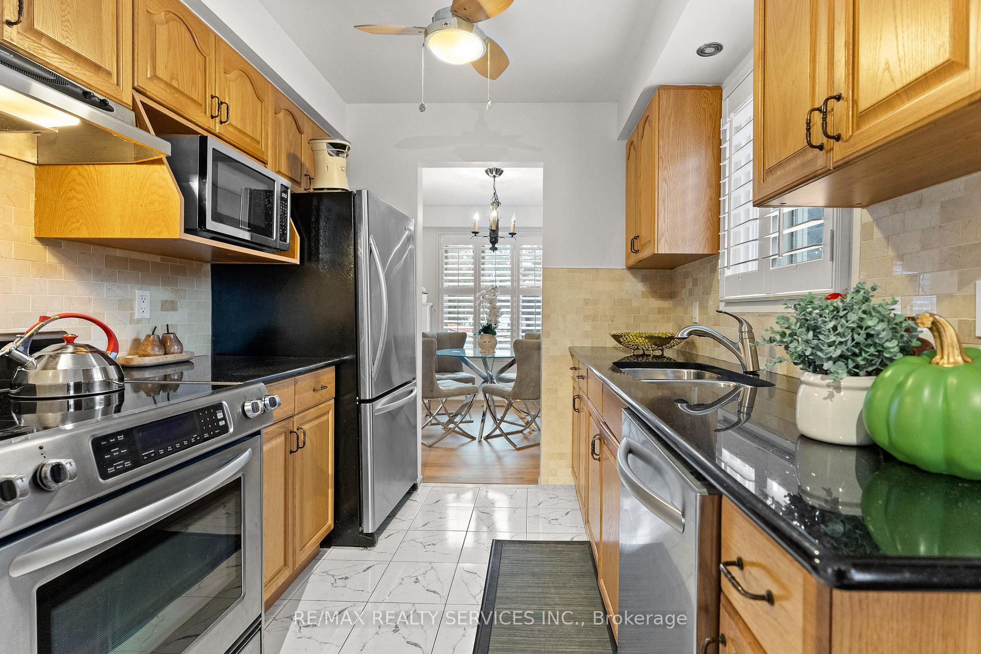 Photo 18 of 32 Skegby Road, Brampton, Brampton North — HOMEH