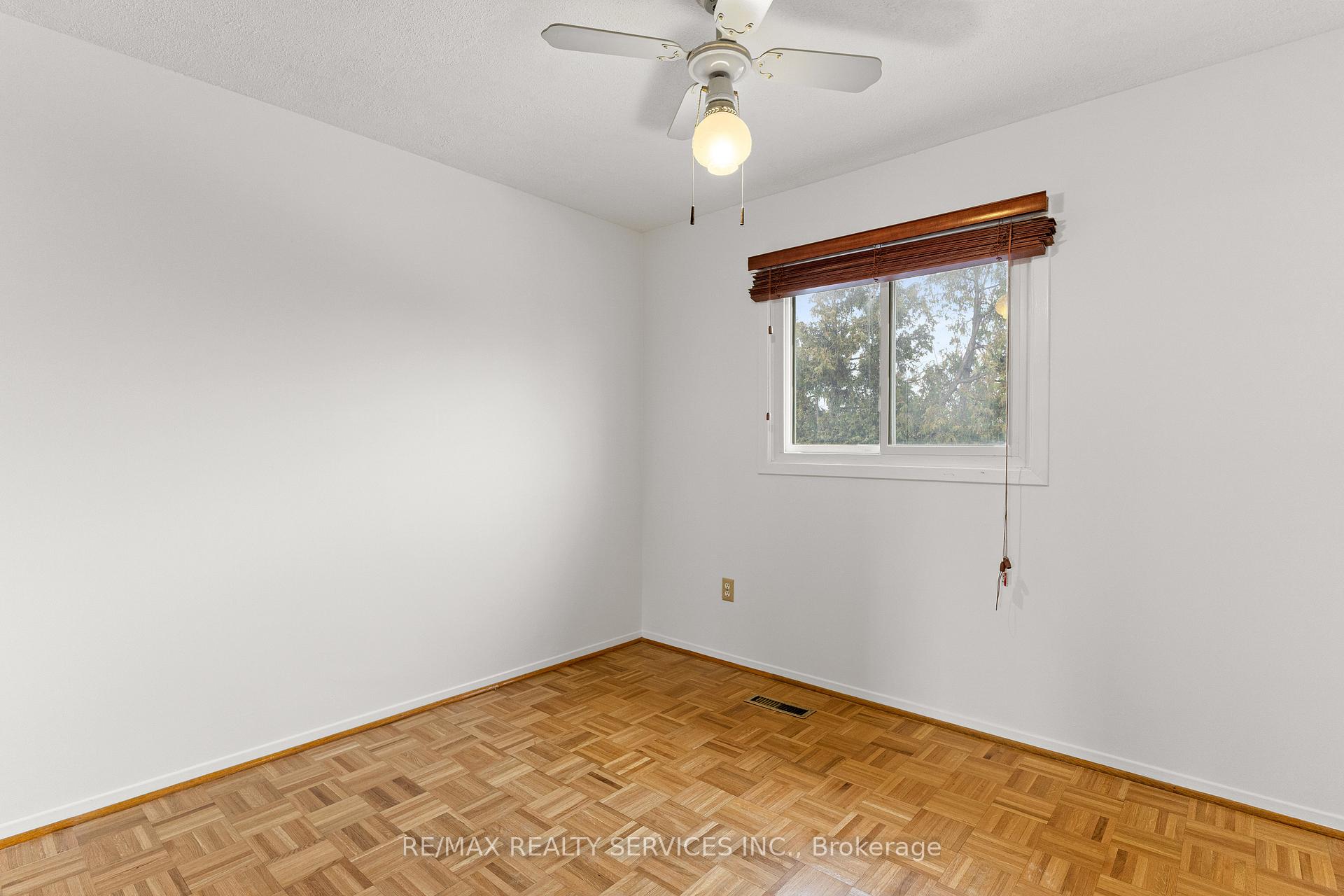 Photo 30 of 32 Skegby Road, Brampton, Brampton North — HOMEH