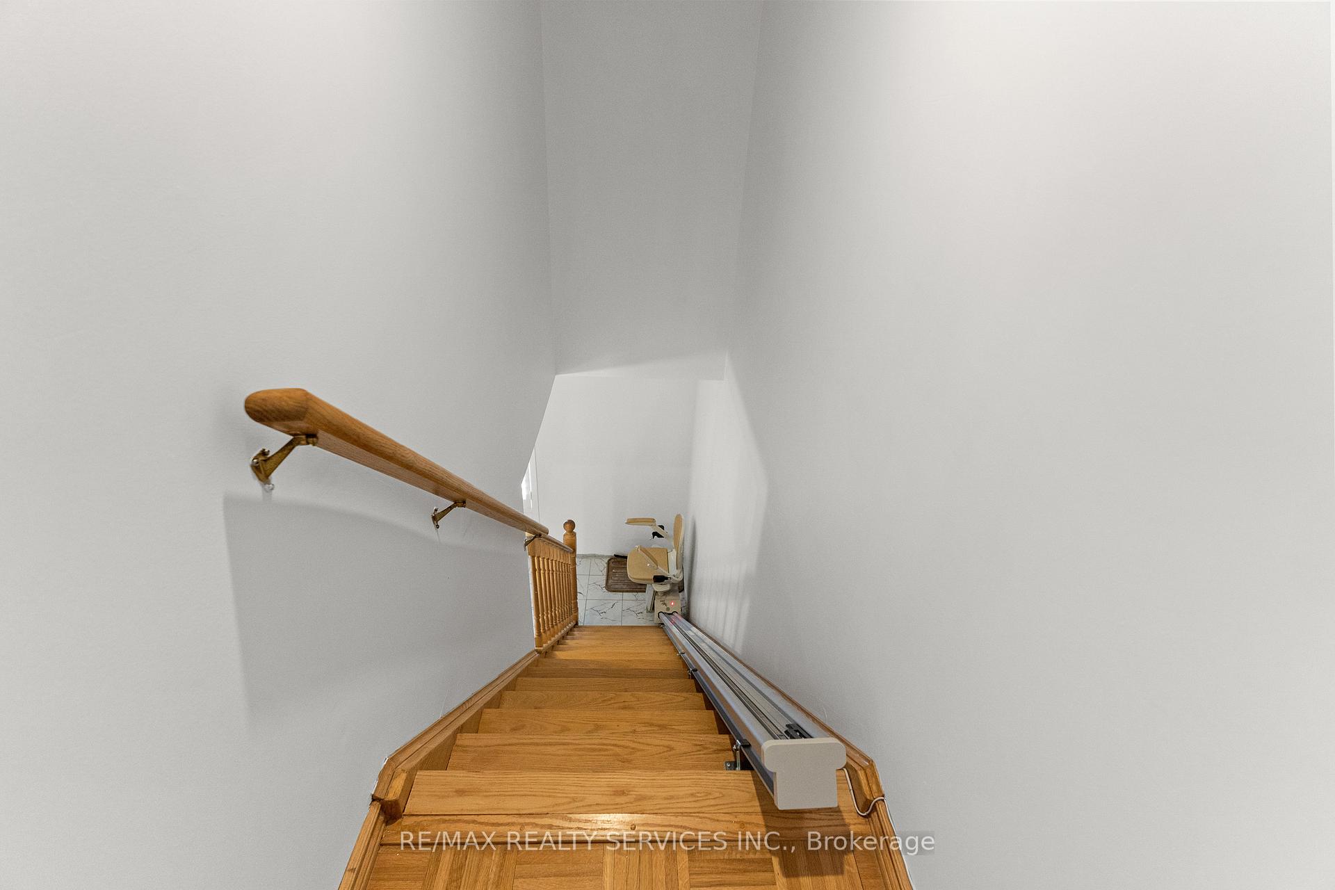 Photo 29 of 32 Skegby Road, Brampton, Brampton North — HOMEH
