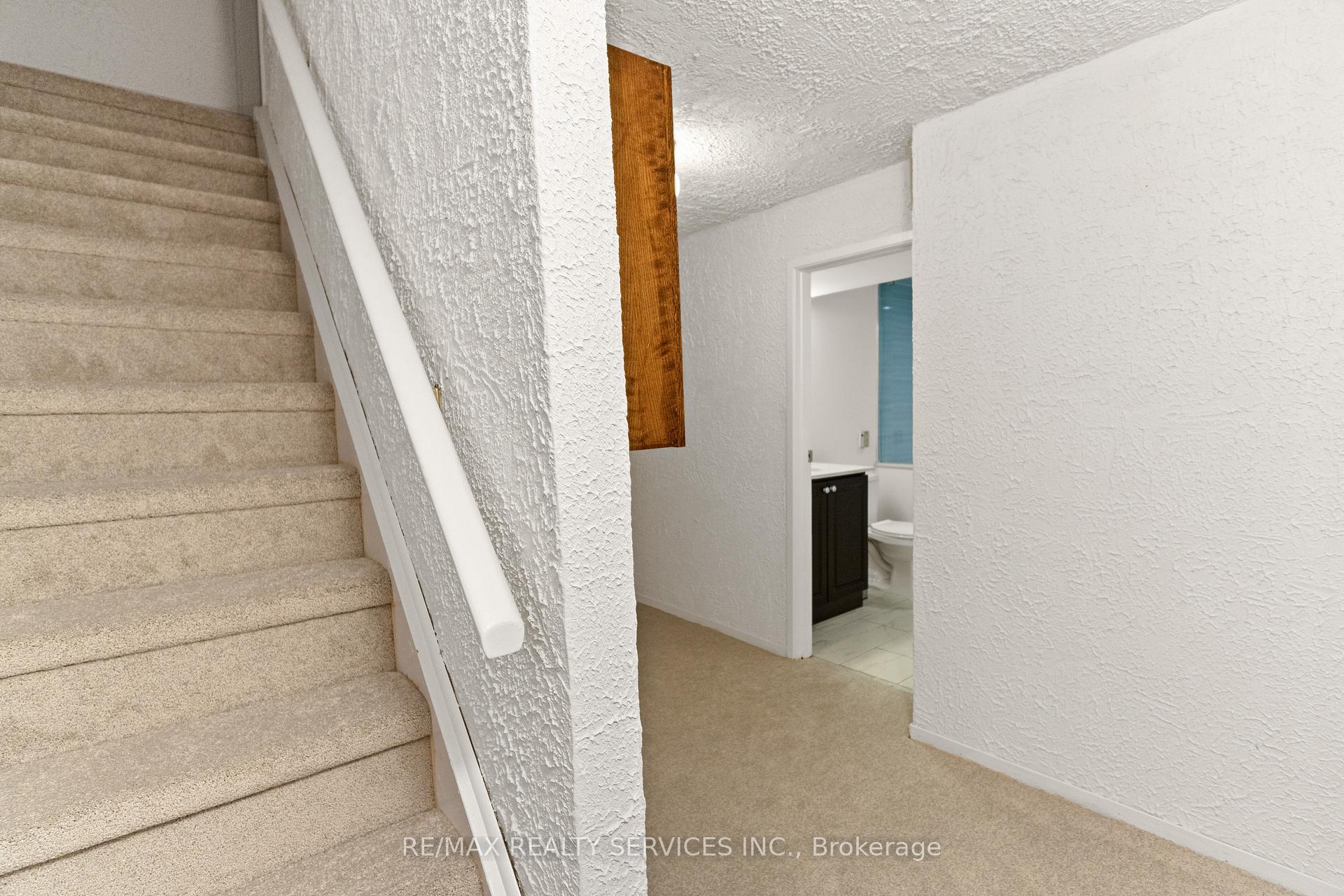 Photo 34 of 32 Skegby Road, Brampton, Brampton North — HOMEH