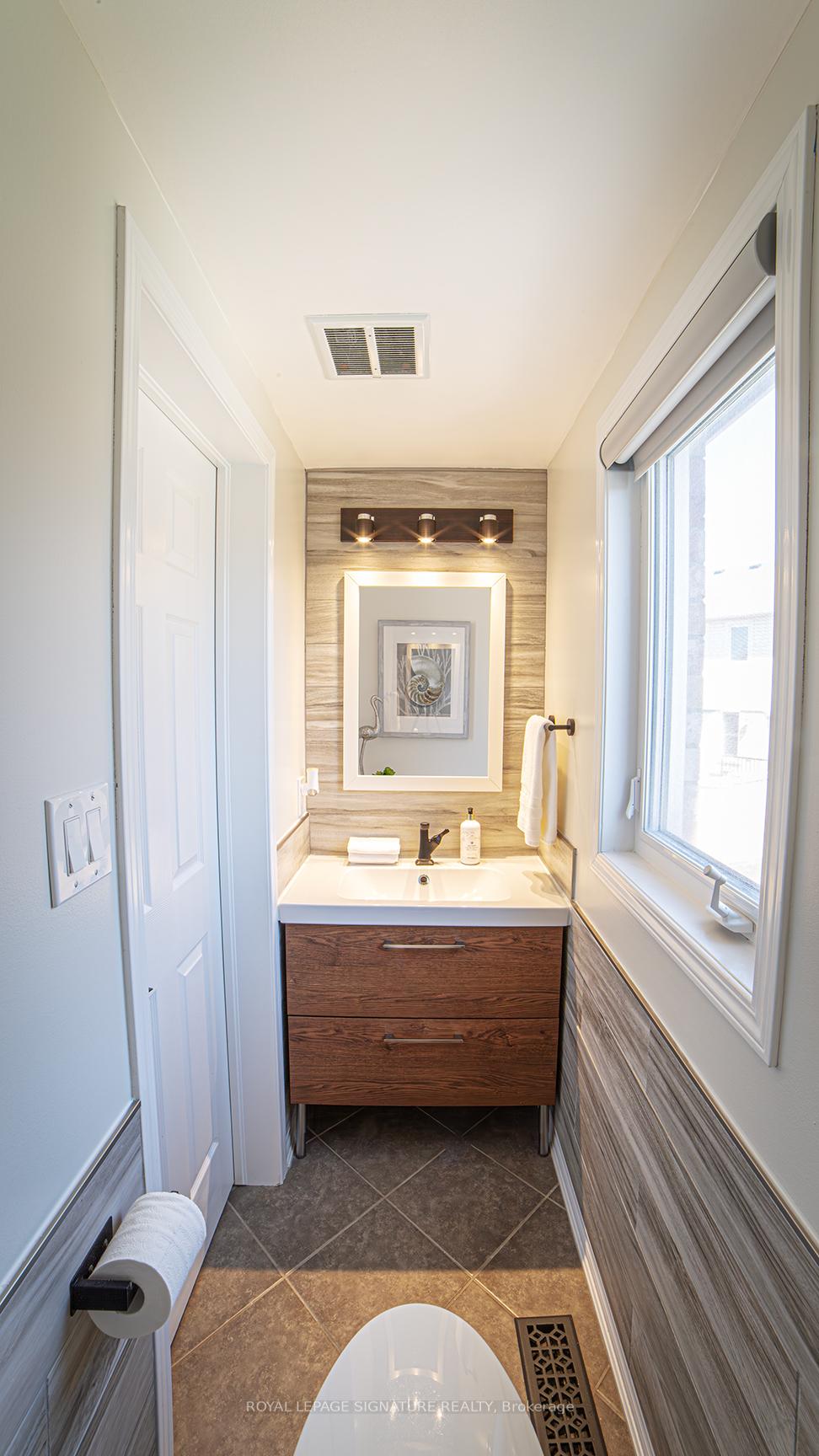 Photo 9 of 1861 Parkhurst Crescent, Pickering, Duffin Heights — HOMEH