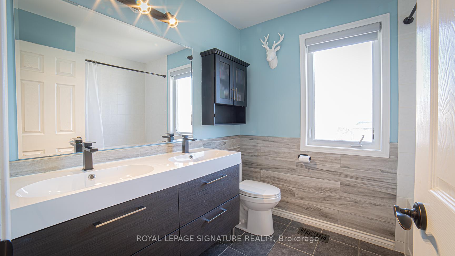 Photo 16 of 1861 Parkhurst Crescent, Pickering, Duffin Heights — HOMEH