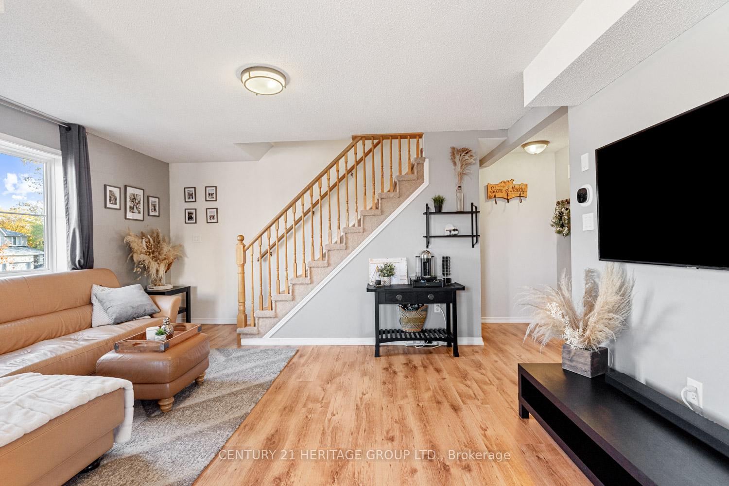 Photo 2 of Unit 2, 11 Cheltenham Road, Barrie, Georgian Drive — HOMEH
