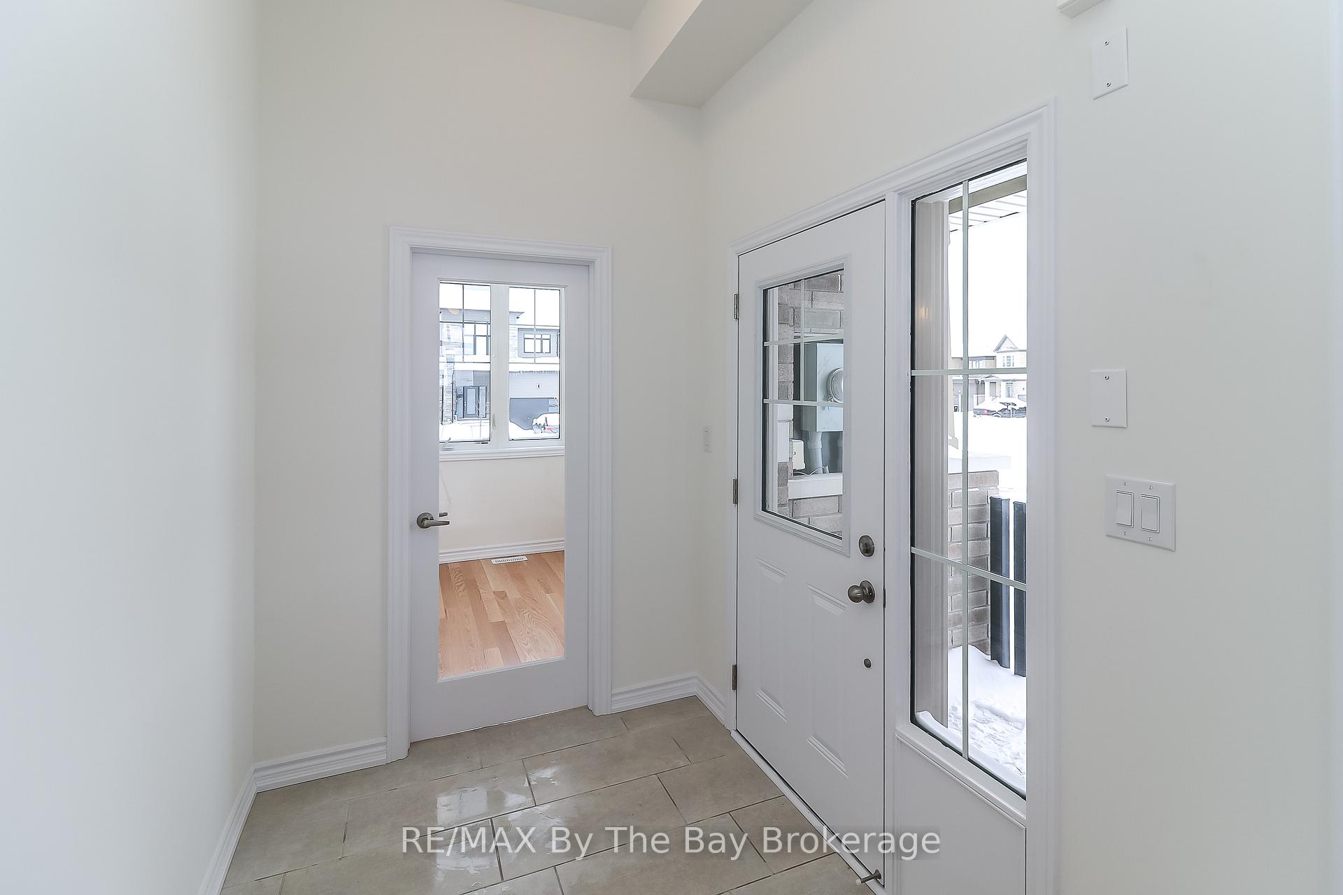 Photo 2 of 2 Federica Crescent, Wasaga Beach — HOMEH