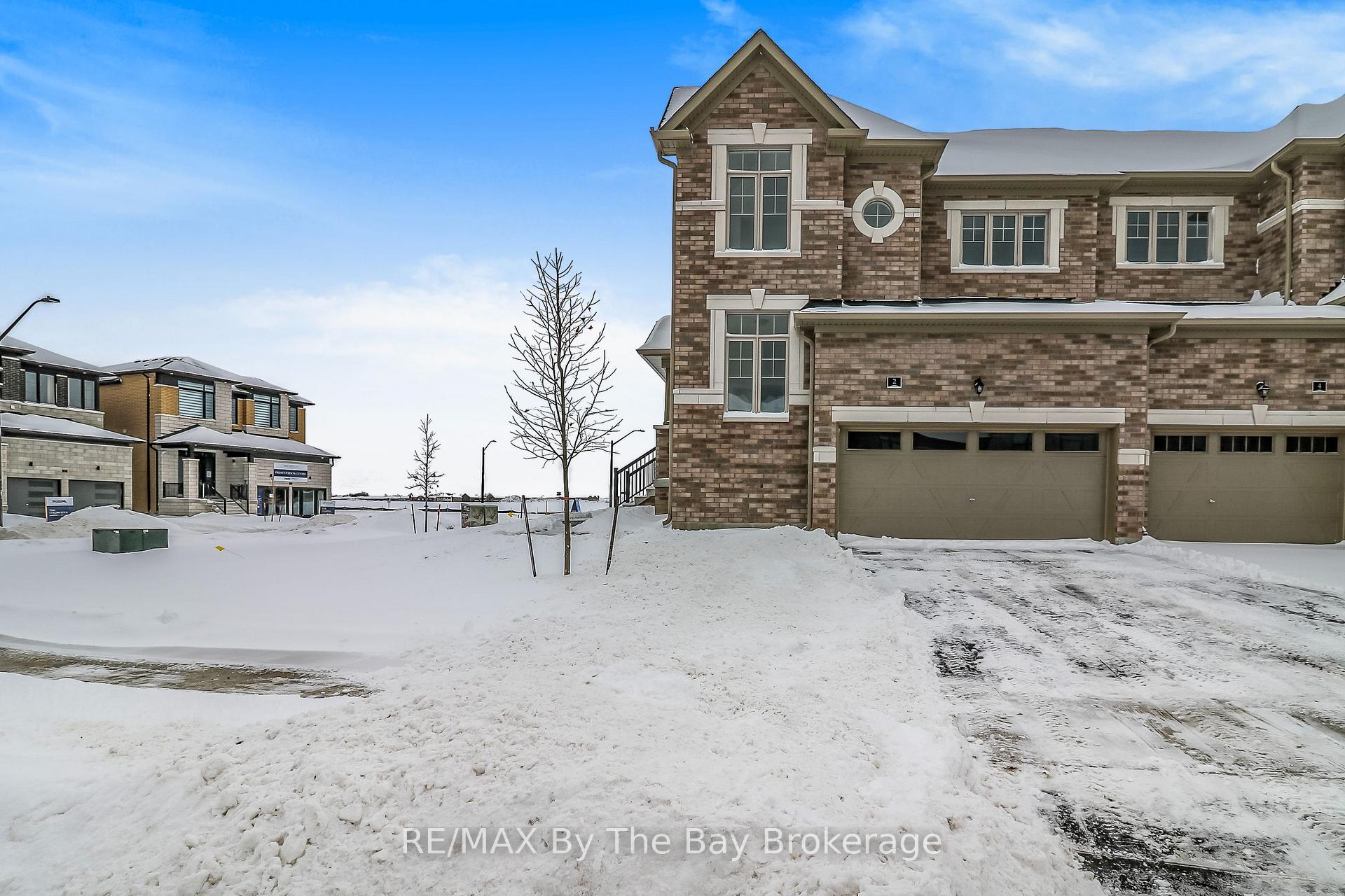Photo 35 of 2 Federica Crescent, Wasaga Beach — HOMEH