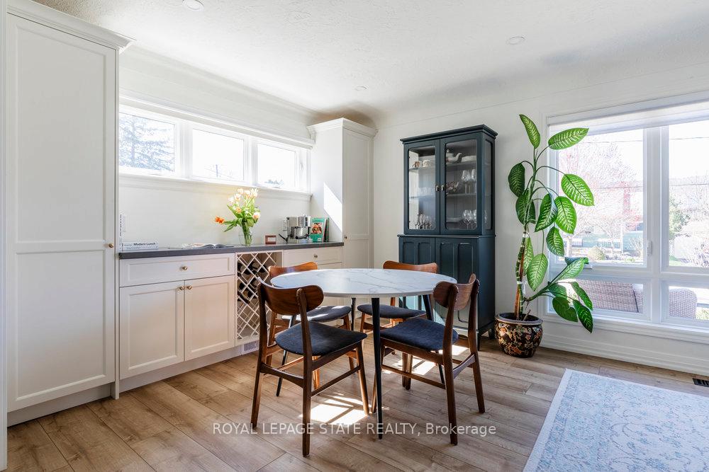 Photo 10 of 44 Kemp Drive, Hamilton, Dundas — HOMEH