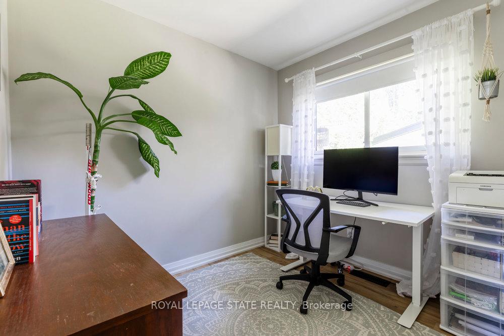 Photo 33 of 44 Kemp Drive, Hamilton, Dundas — HOMEH