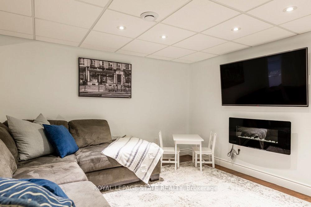 Photo 22 of 44 Kemp Drive, Hamilton, Dundas — HOMEH