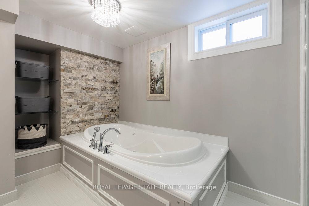 Photo 11 of 44 Kemp Drive, Hamilton, Dundas — HOMEH