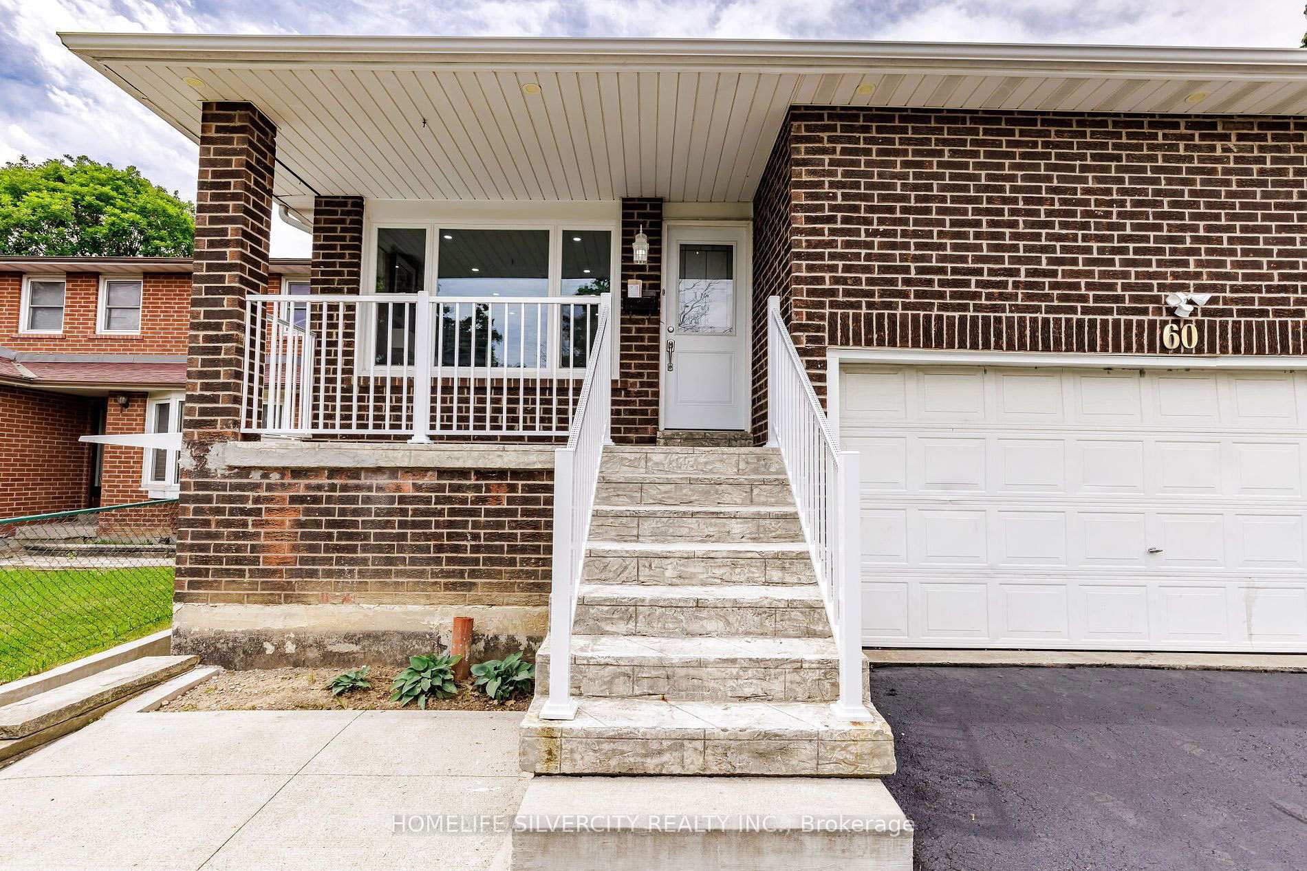 Photo 2 of 60 Braidwood Lake Road, Brampton, Heart Lake West — HOMEH
