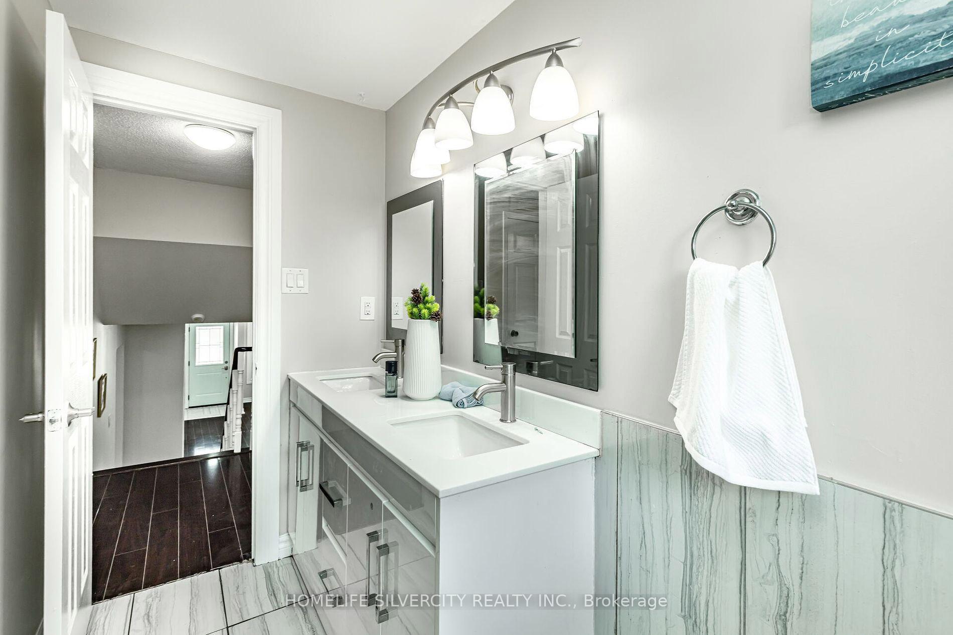 Photo 21 of 60 Braidwood Lake Road, Brampton, Heart Lake West — HOMEH