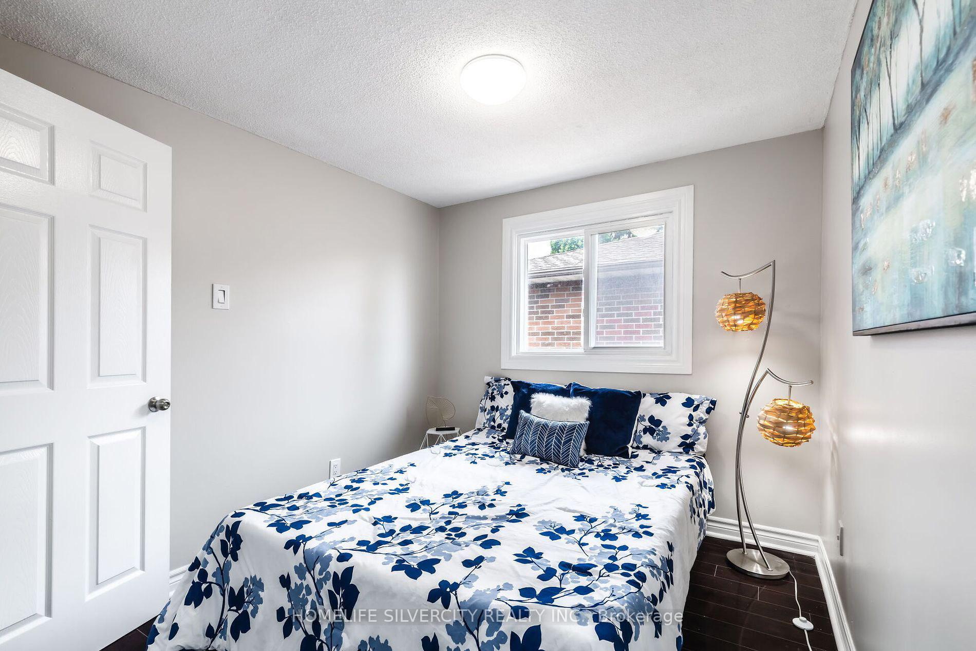 Photo 18 of 60 Braidwood Lake Road, Brampton, Heart Lake West — HOMEH