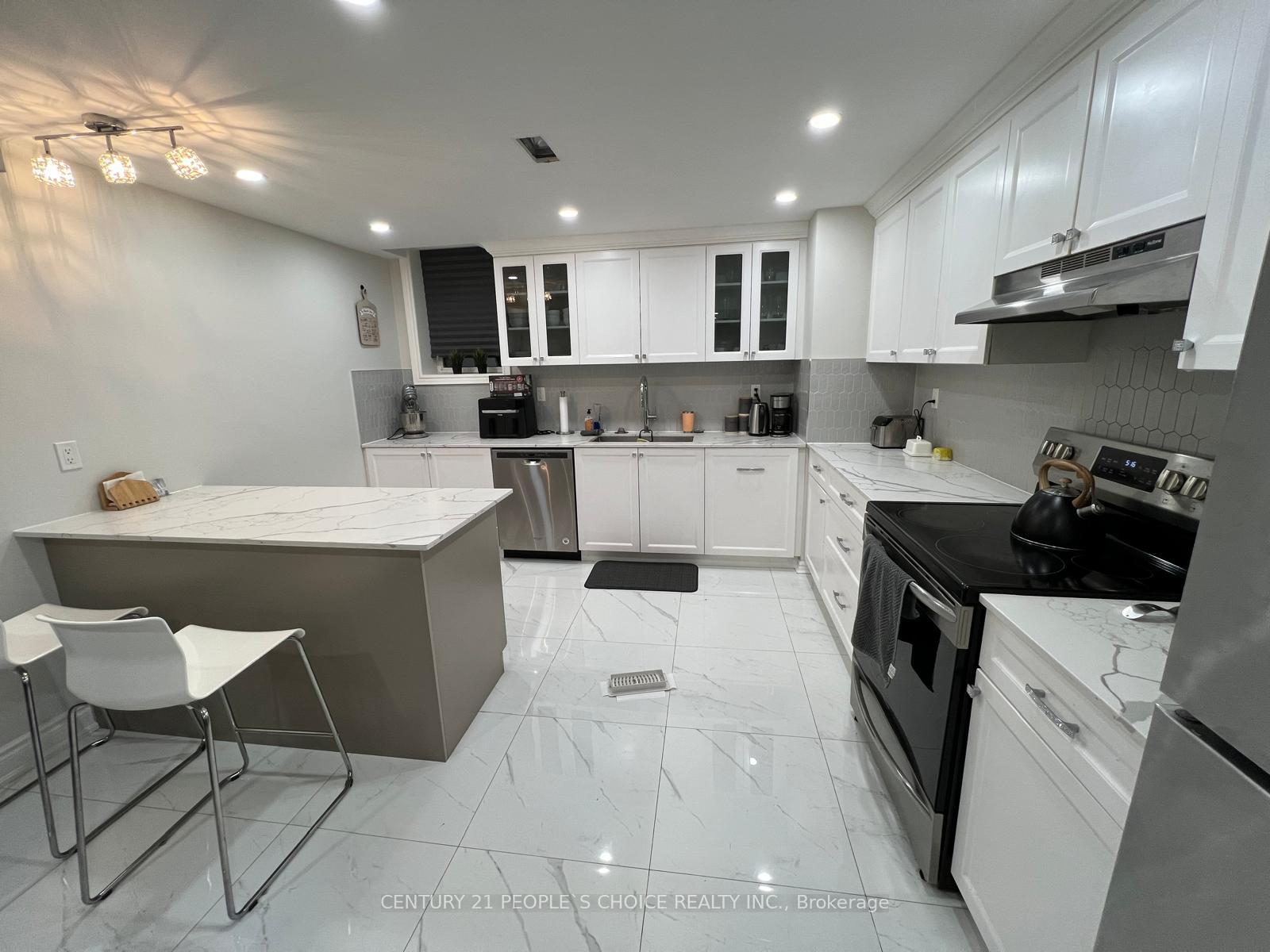 Photo 5 of 22 Elderslie Crescent, Vaughan, Kleinburg — HOMEH