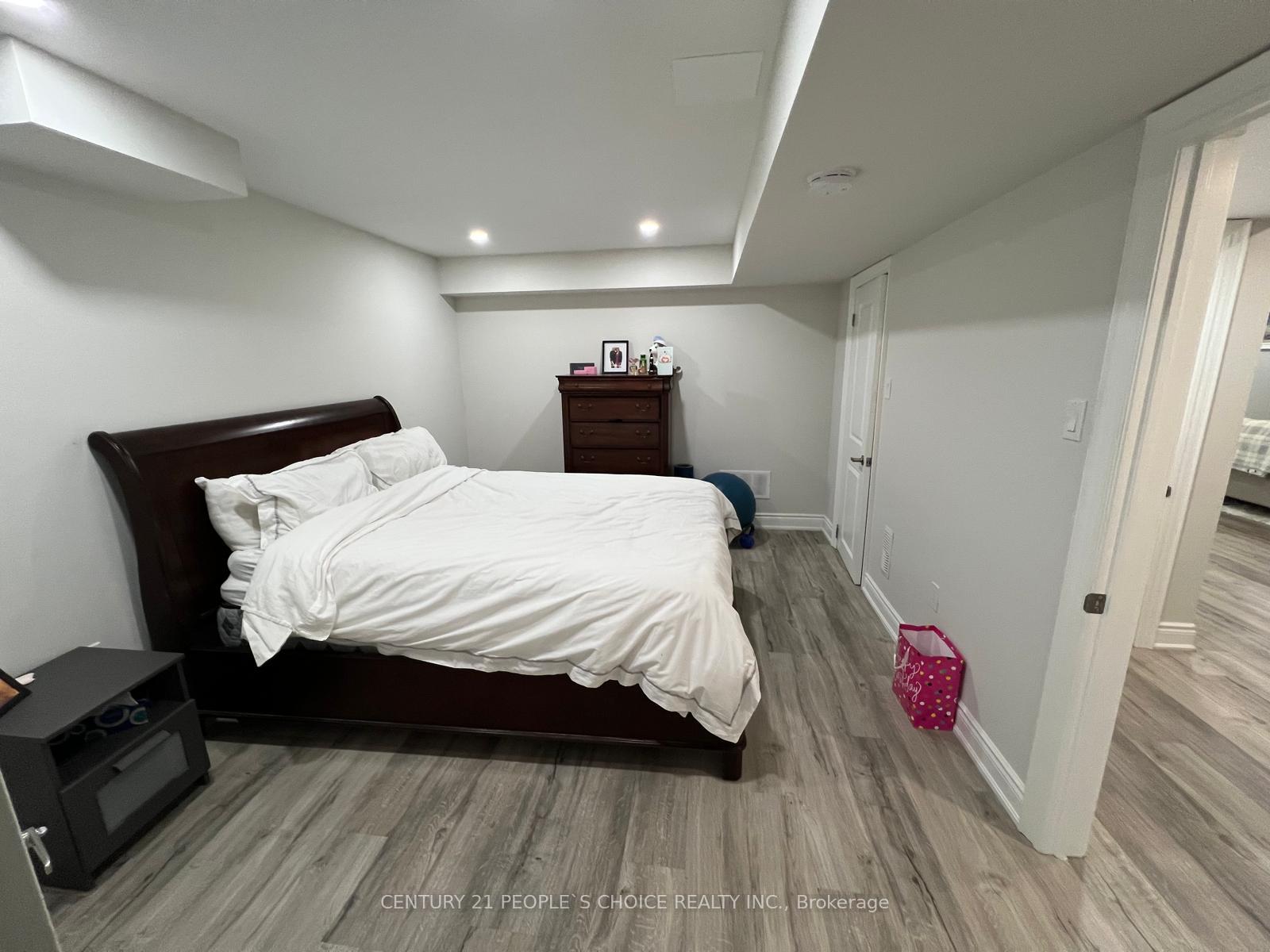 Photo 20 of 22 Elderslie Crescent, Vaughan, Kleinburg — HOMEH