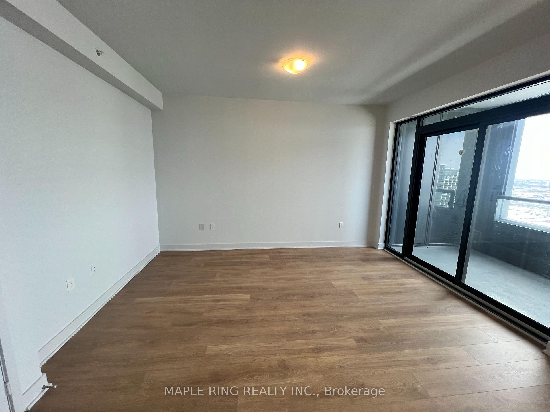 Photo 3 of Unit 4805, 2920 Highway 7 Road, Vaughan, Concord — HOMEH
