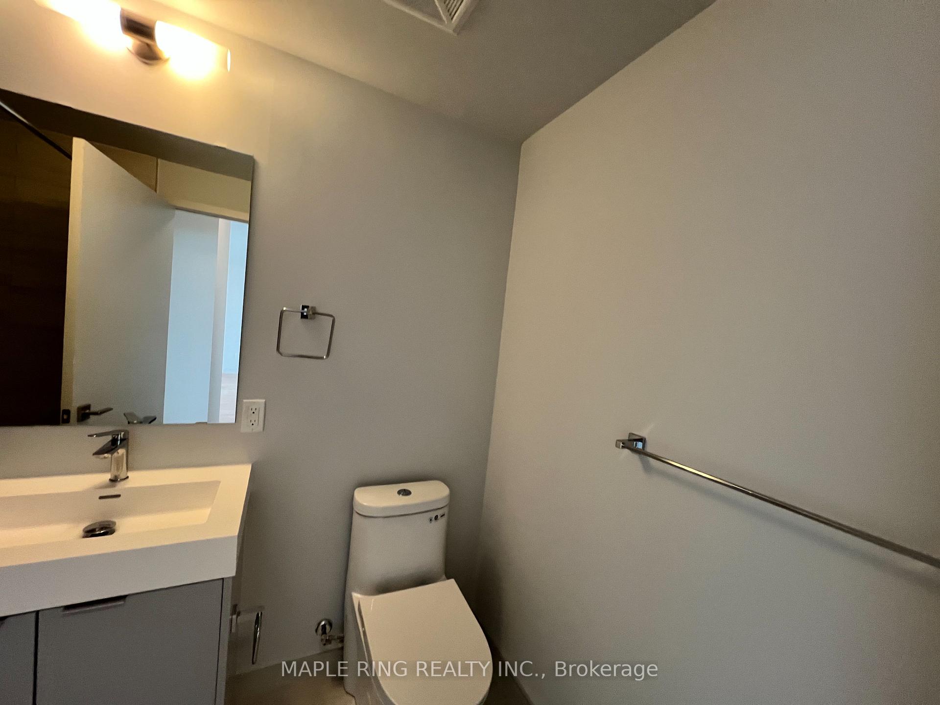 Photo 4 of Unit 4805, 2920 Highway 7 Road, Vaughan, Concord — HOMEH