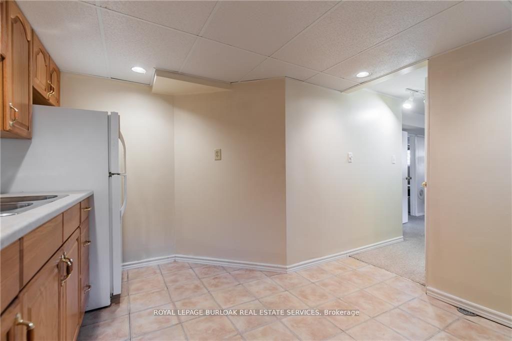 Photo 15 of 294 Parkside Drive, Hamilton, Waterdown — HOMEH