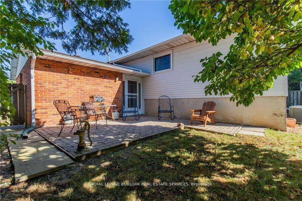 Photo 16 of 294 Parkside Drive, Hamilton, Waterdown — HOMEH