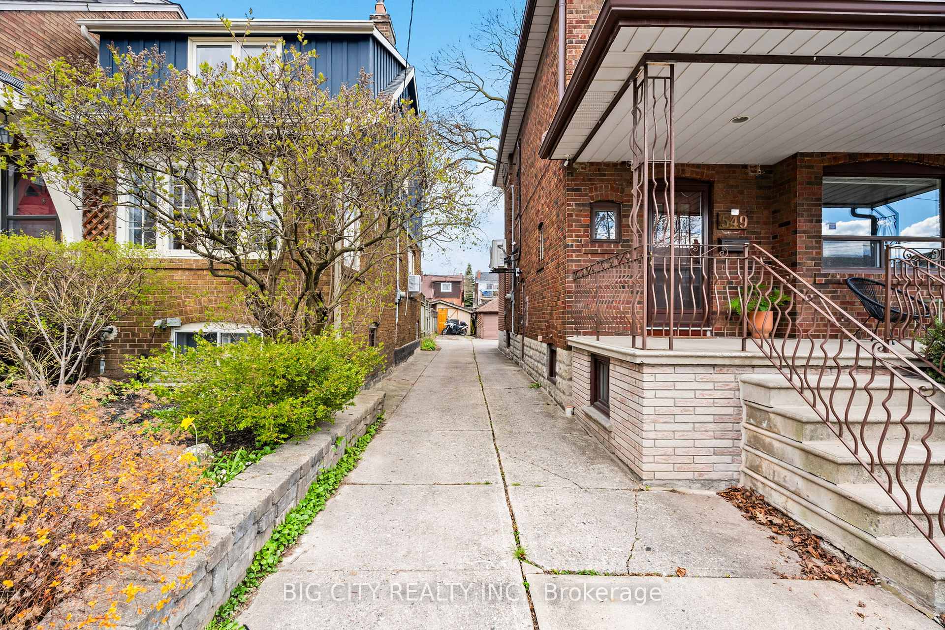 Photo 7 of Unit Lower, 549 Rushton Avenue, Toronto, Humewood-Cedarvale — HOMEH