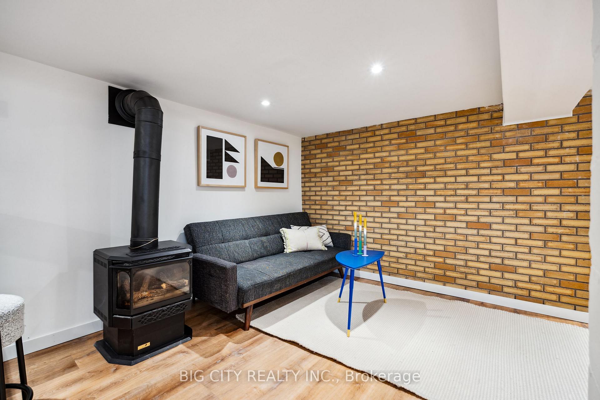 Photo 11 of Unit Lower, 549 Rushton Avenue, Toronto, Humewood-Cedarvale — HOMEH