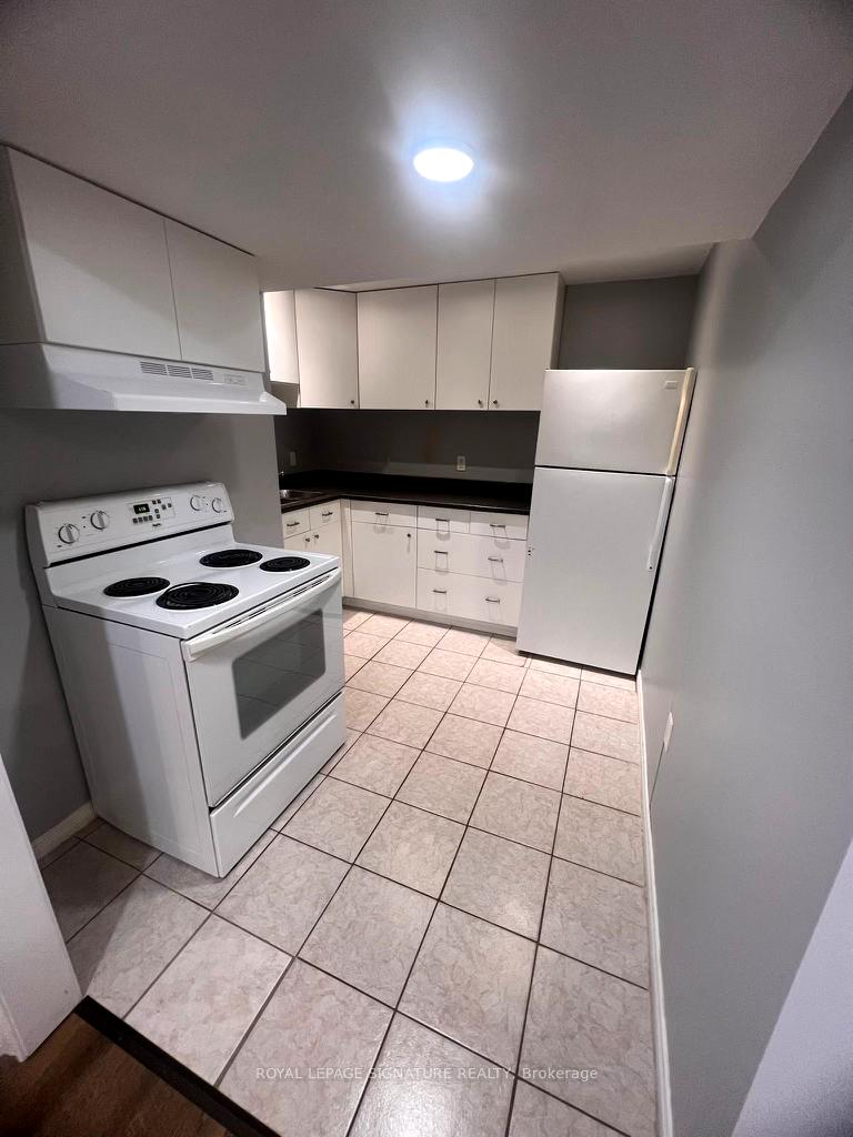 Photo 7 of Unit Bsmt, 11 Eric Burke Court, Hamilton, Jerome — HOMEH