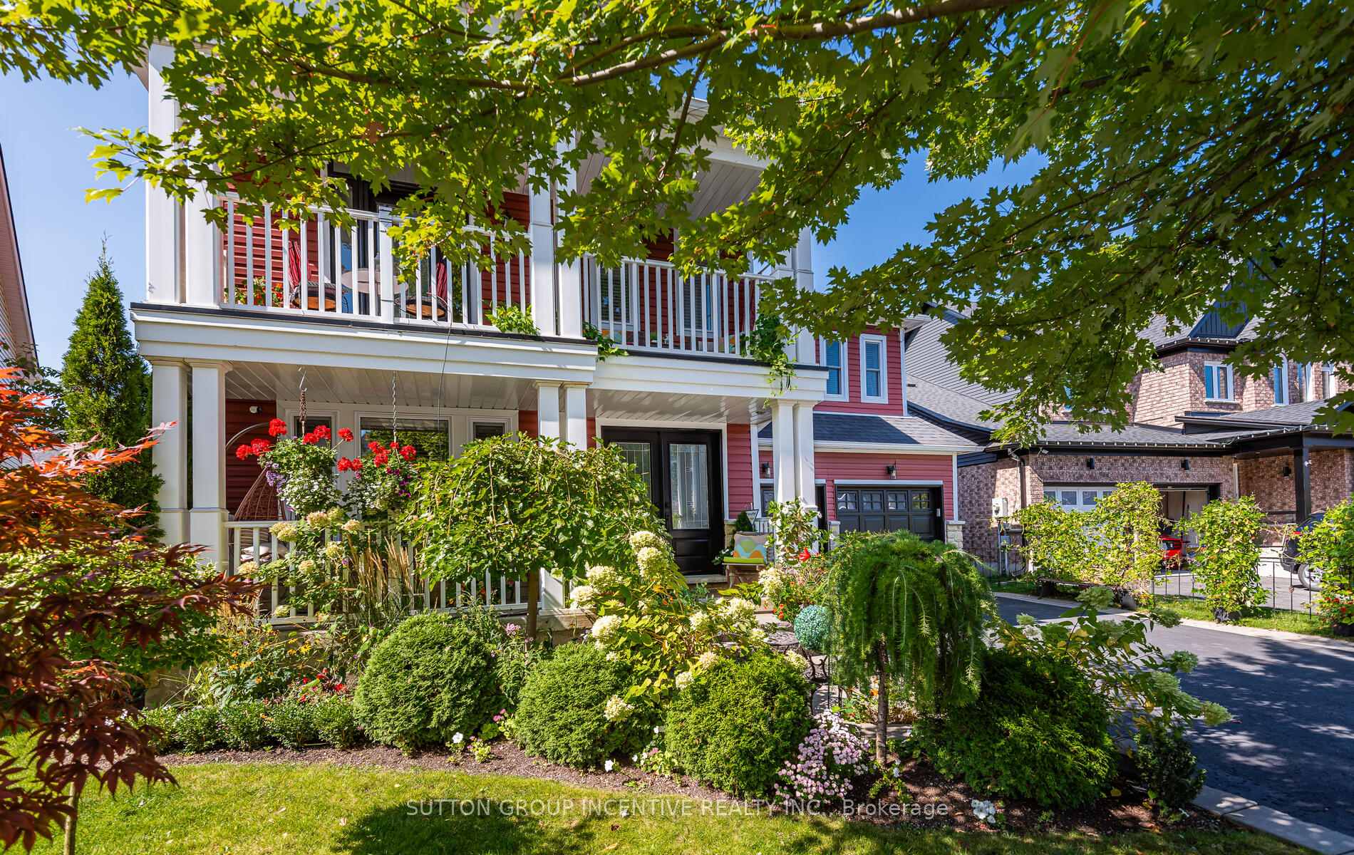 Photo 5 of 10 Saxon Road, Barrie, Innis-Shore — HOMEH