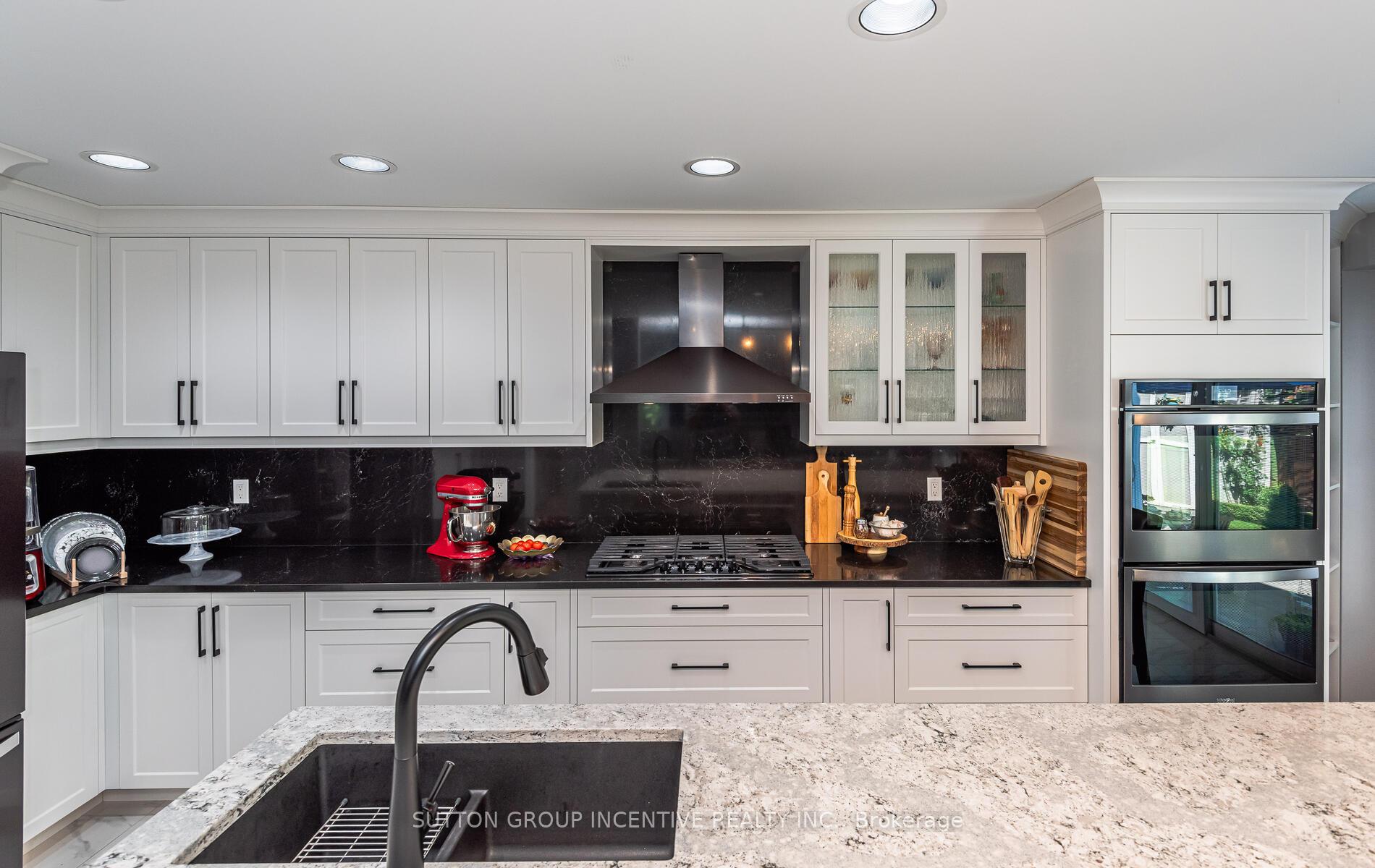 Photo 10 of 10 Saxon Road, Barrie, Innis-Shore — HOMEH