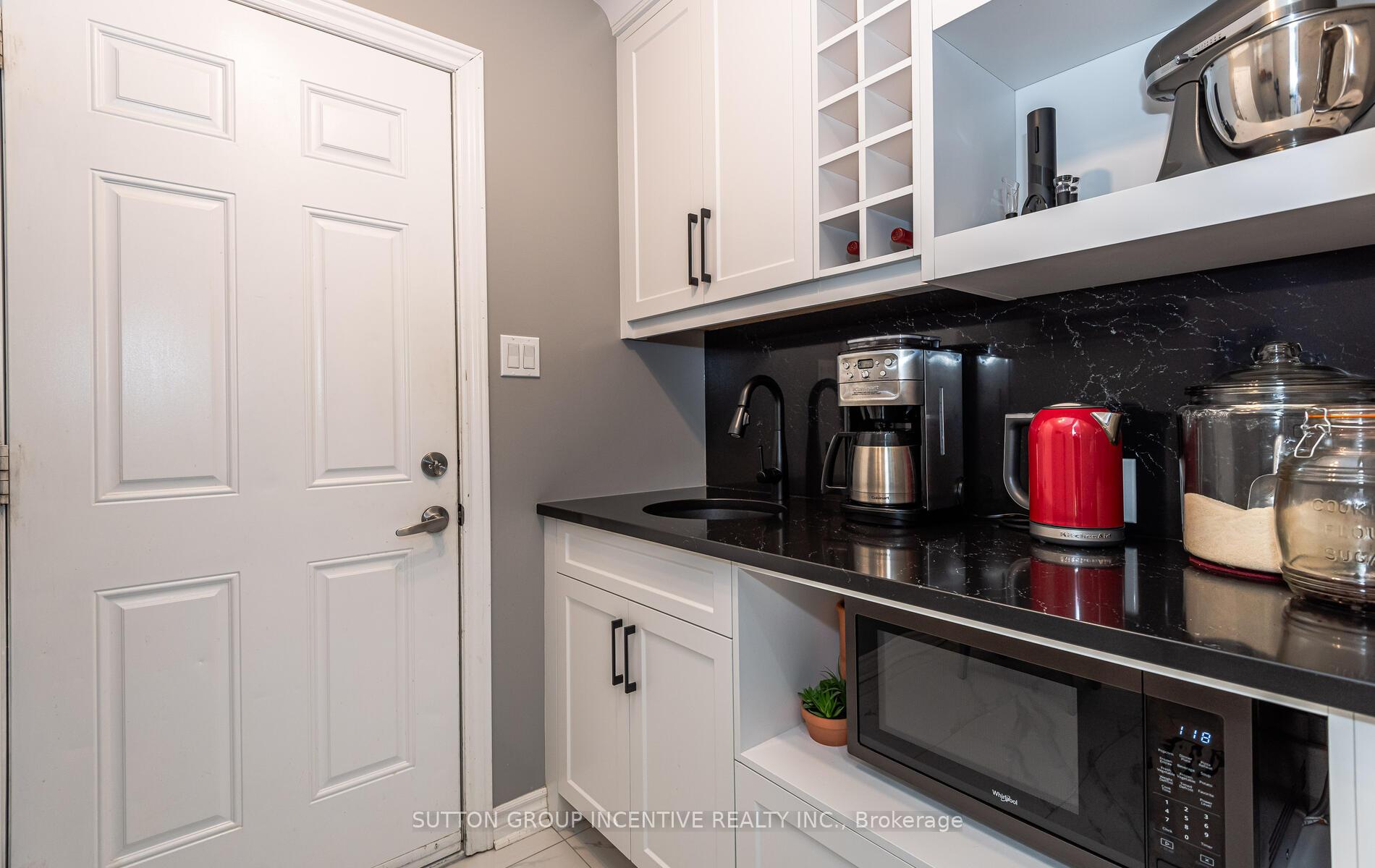 Photo 20 of 10 Saxon Road, Barrie, Innis-Shore — HOMEH