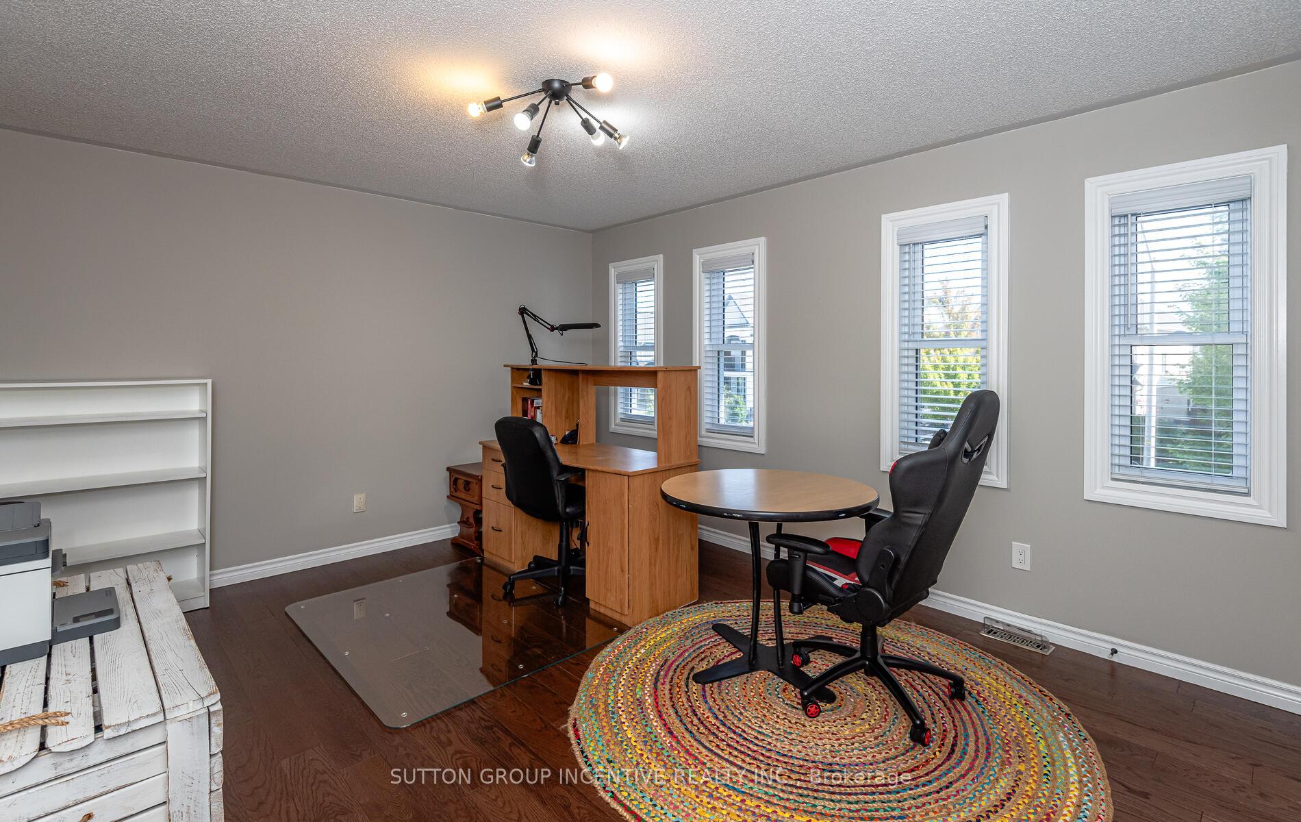 Photo 30 of 10 Saxon Road, Barrie, Innis-Shore — HOMEH