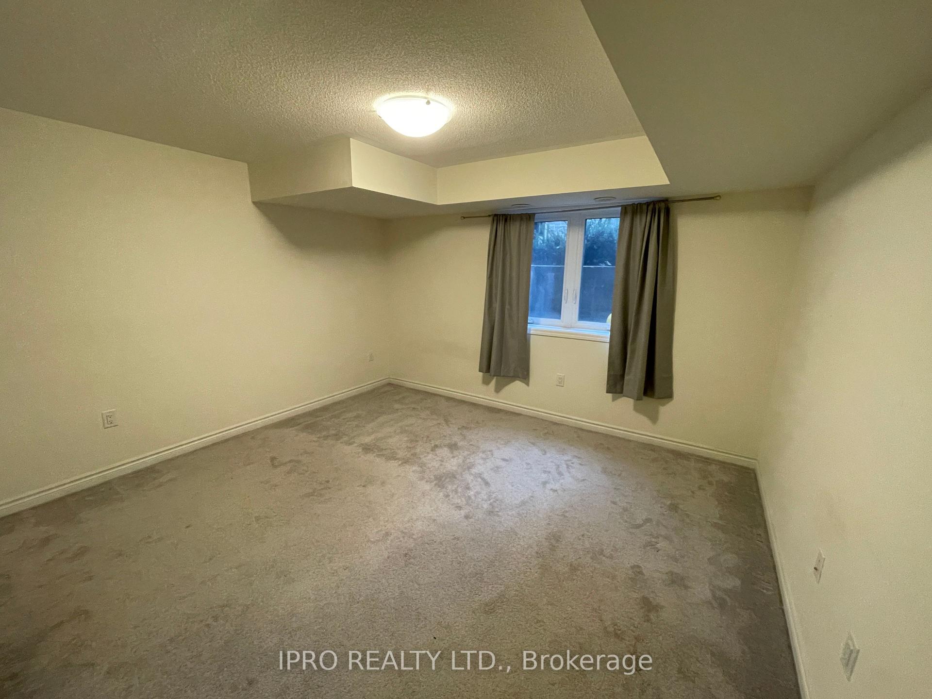 Photo 9 of Unit 4, 230 Lagerfeld Drive, Brampton, Northwest Brampton — HOMEH