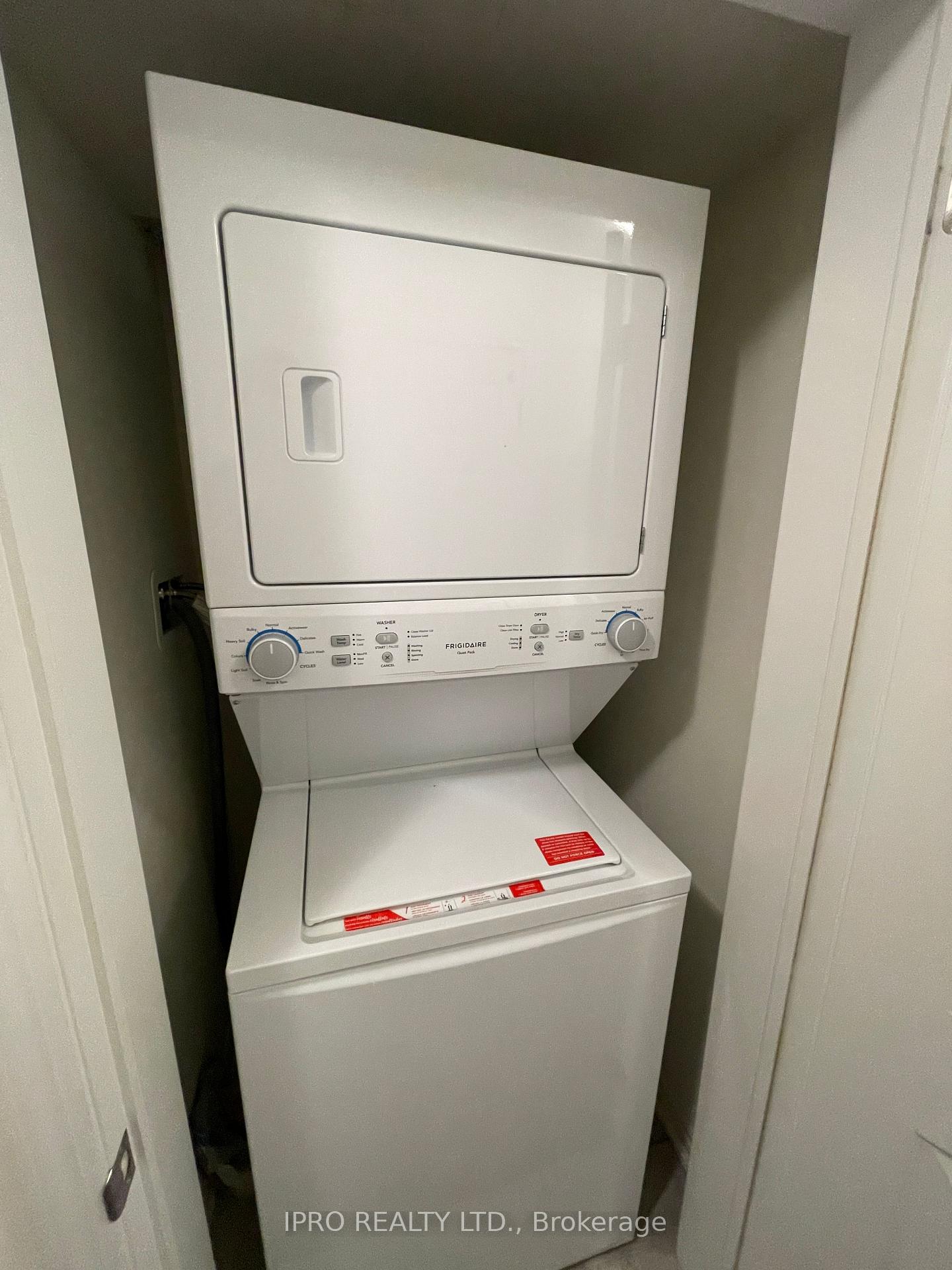 Photo 6 of Unit 4, 230 Lagerfeld Drive, Brampton, Northwest Brampton — HOMEH