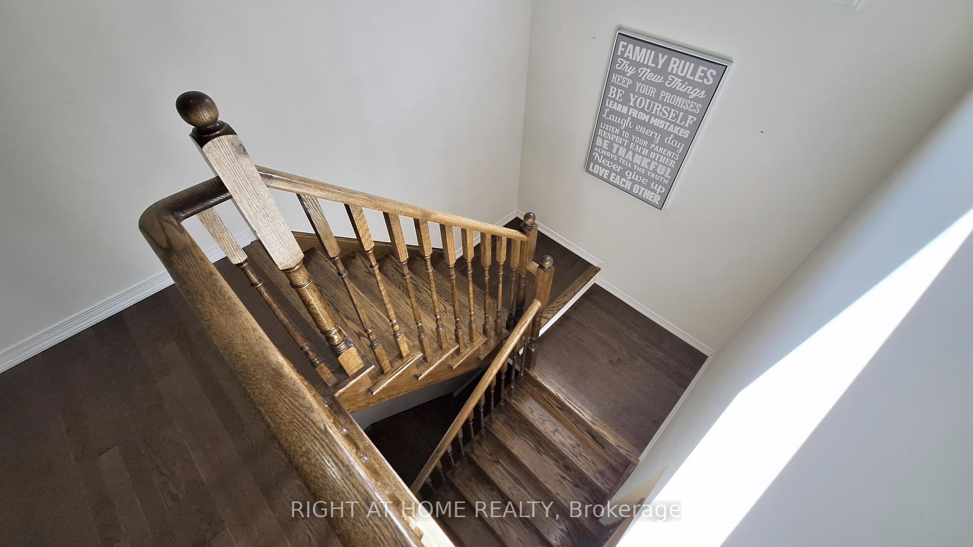 Photo 19 of 15 Wallwark Street, Aurora, Bayview Northeast — HOMEH