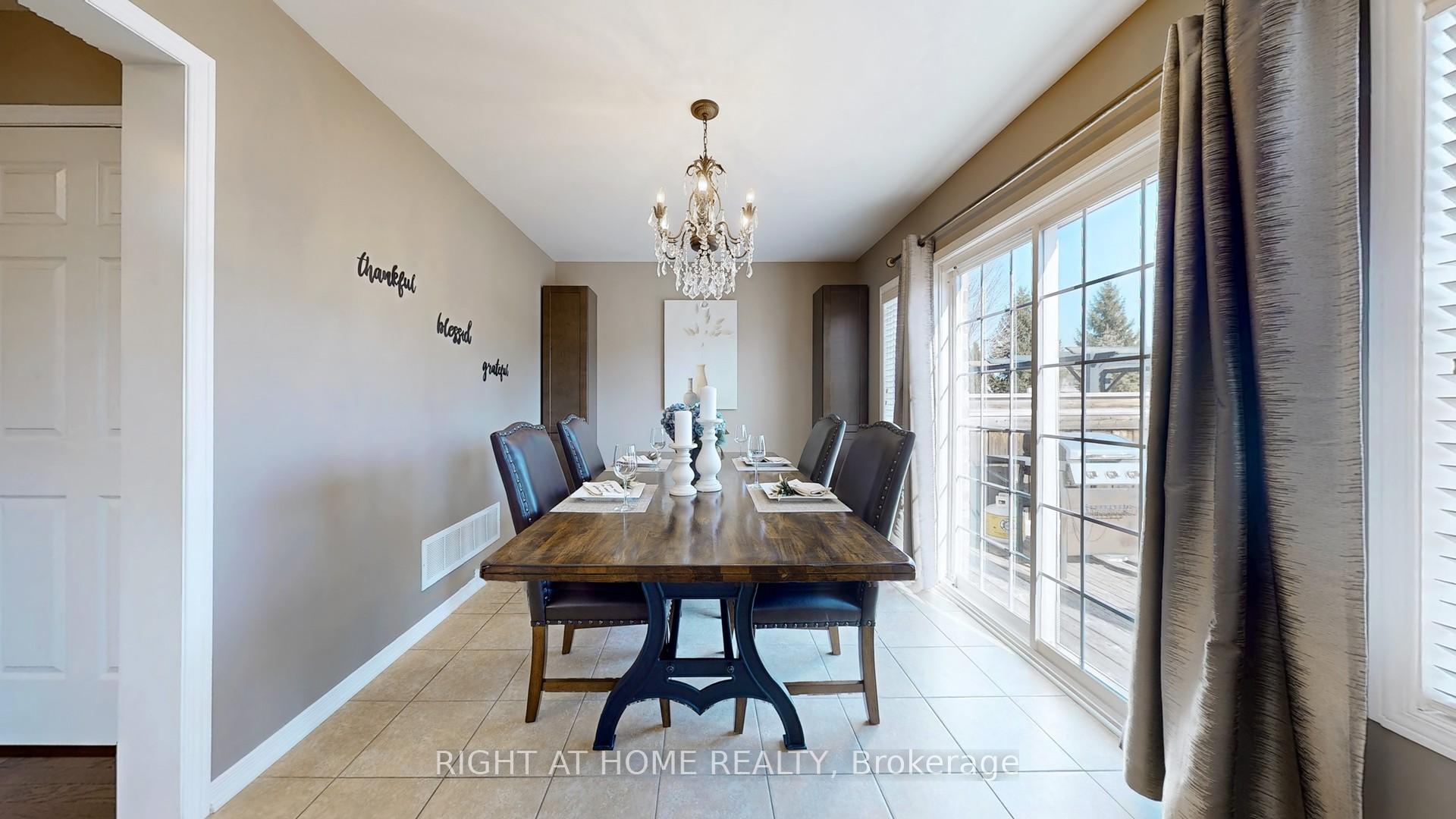 Photo 27 of 15 Wallwark Street, Aurora, Bayview Northeast — HOMEH